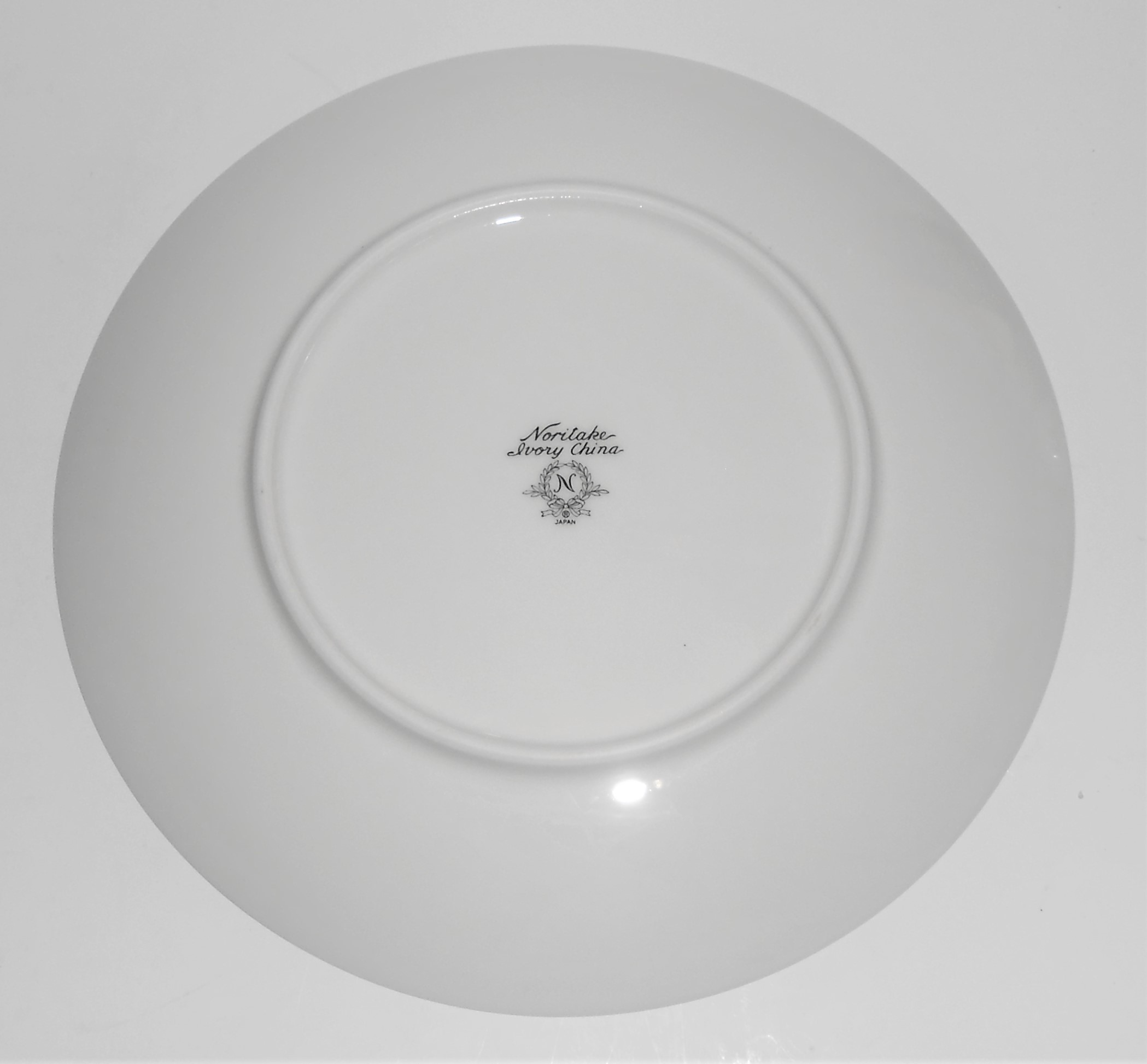 Noritake Porcelain China Candlelight 7544 w/Platinum Sa