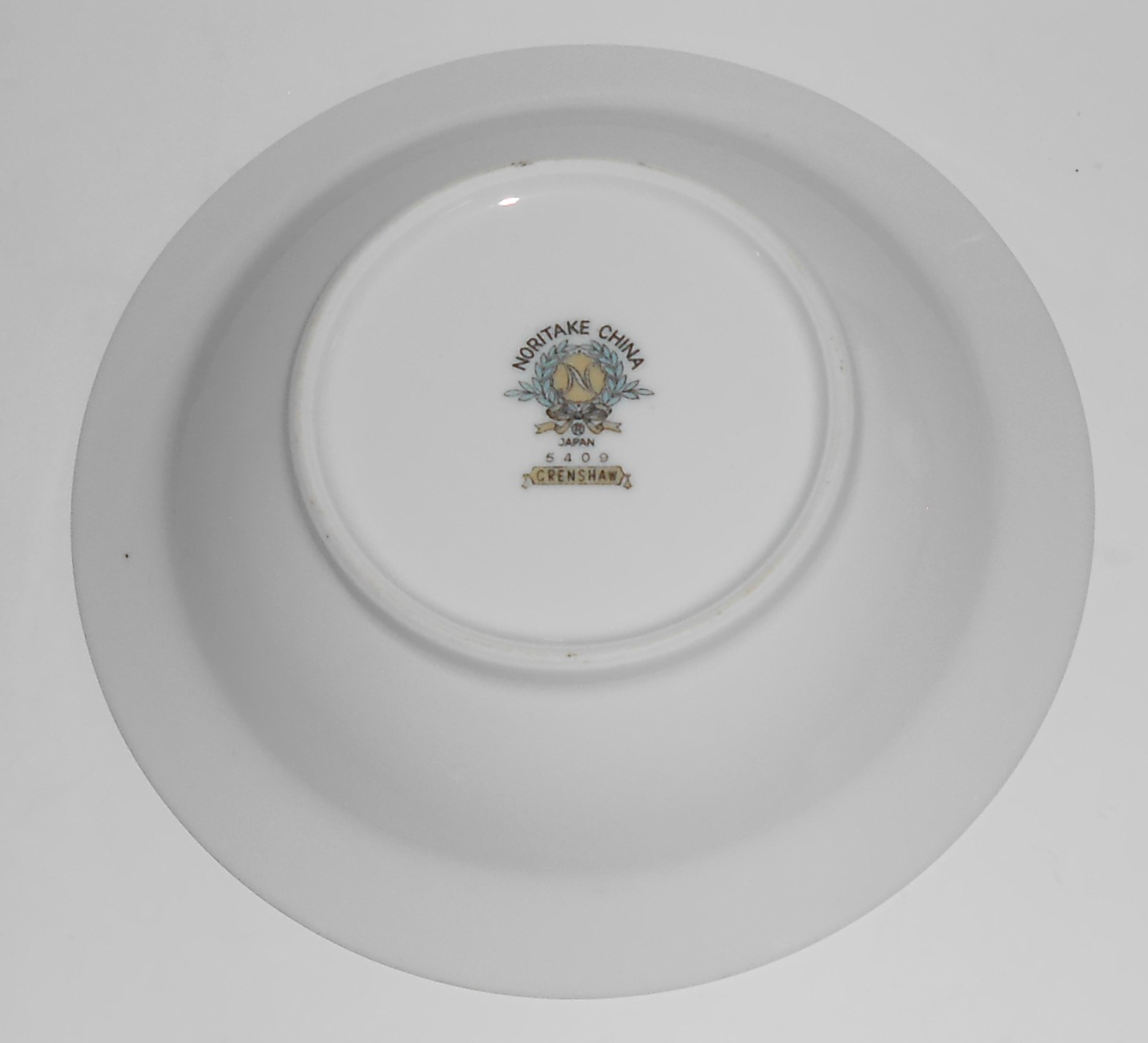 Noritake Porcelain China Crenshaw 5409 Gold Fruit Bowl
