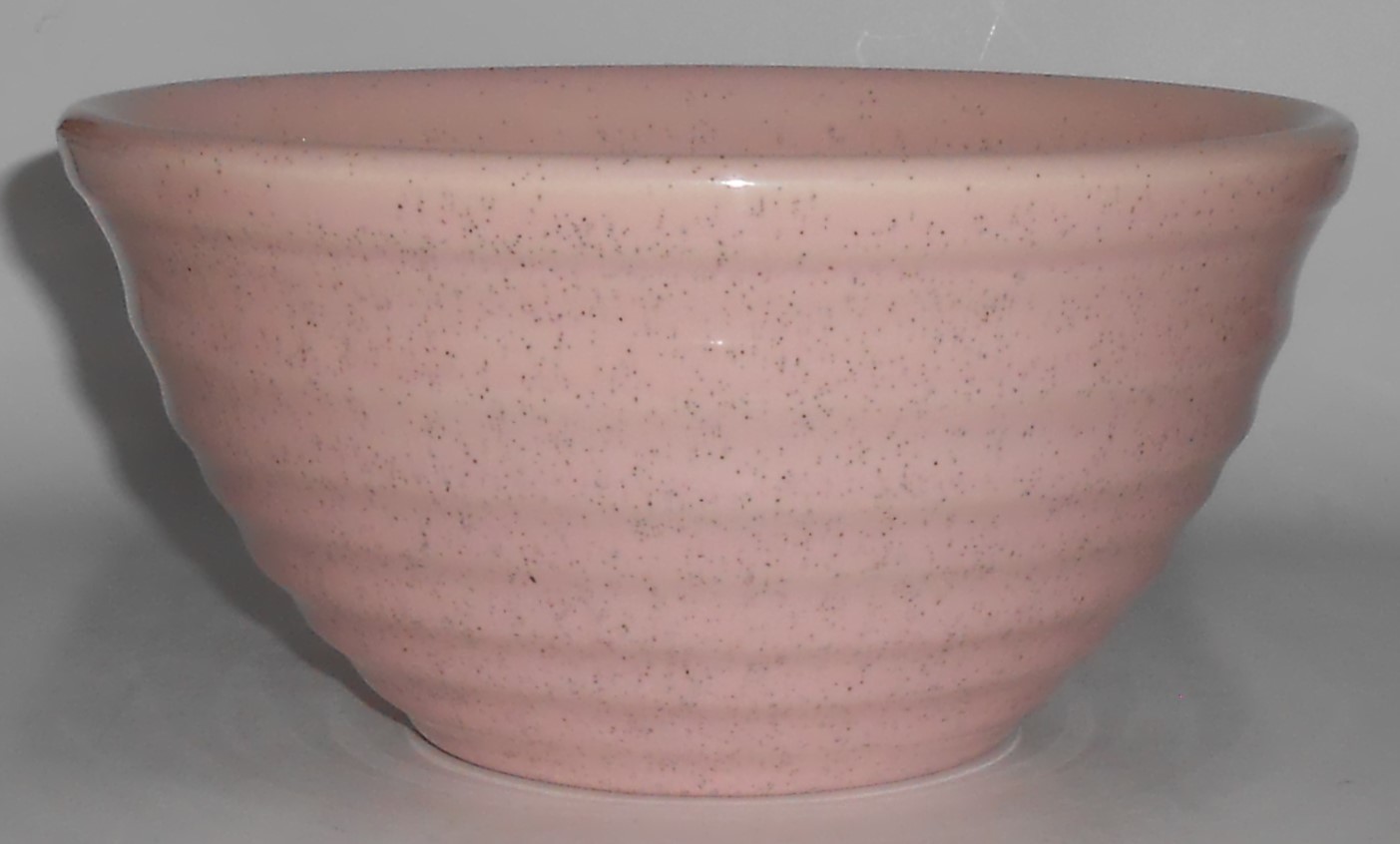 Bauer Pottery Ring Ware Pink Speckle #24 Mixing Bowl