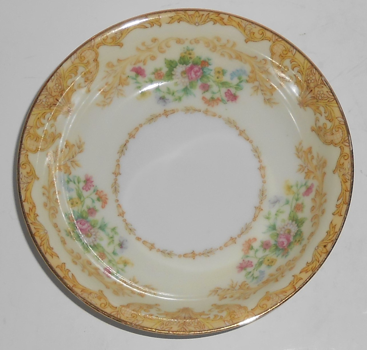 Noritake Porcelain China Wotan W/Gold Fruit Bowl