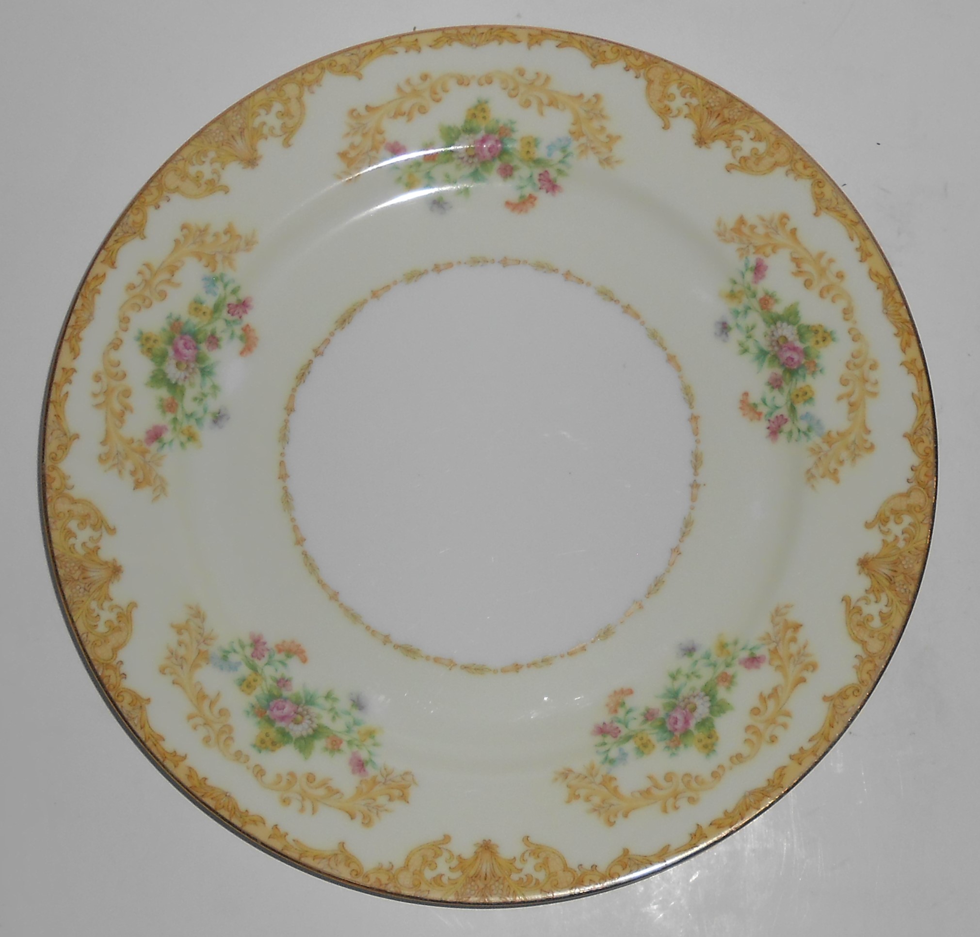 Noritake Porcelain China Wotan W/Gold Dinner Plate