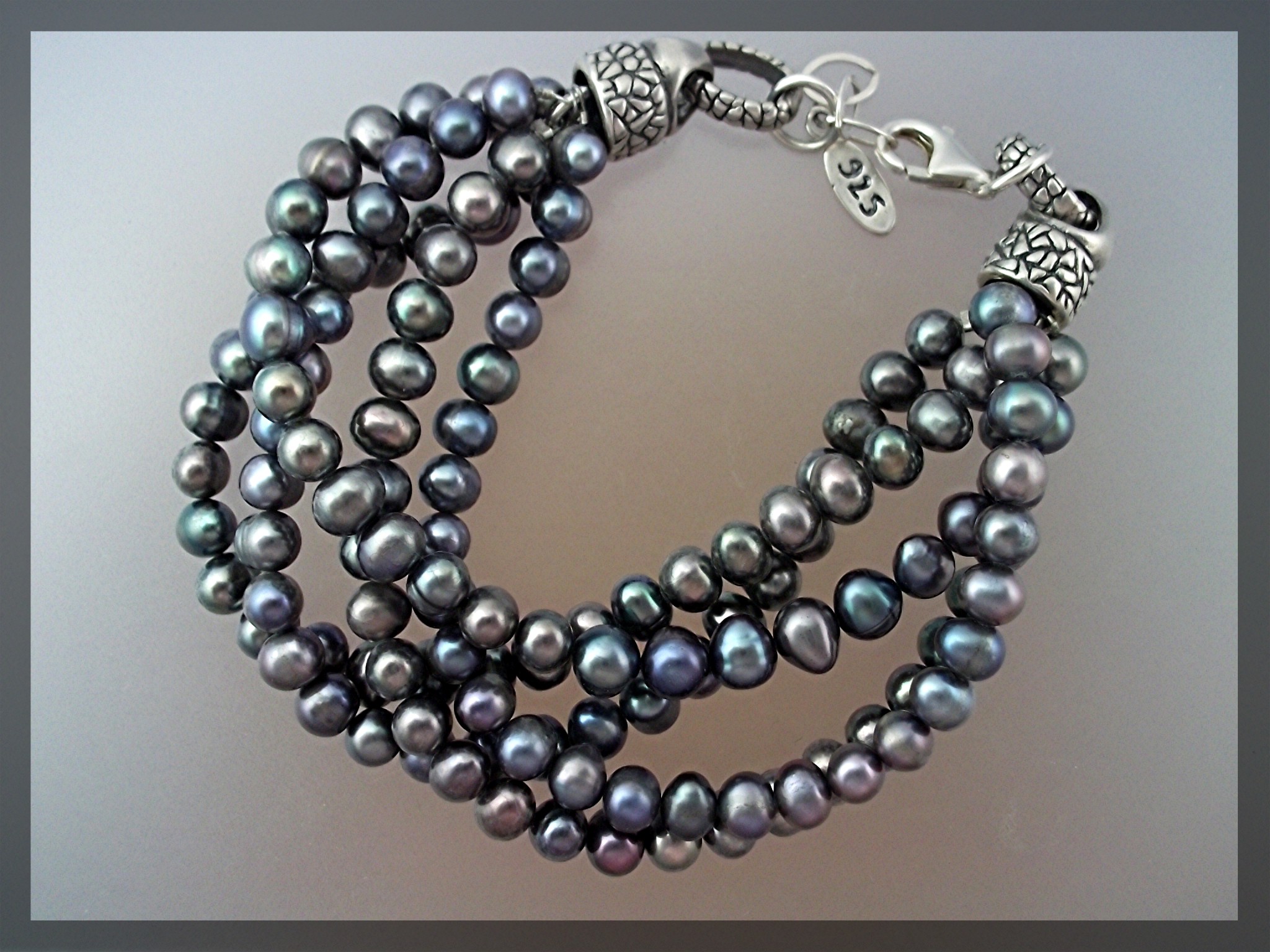Bracelet Black Freshwater Pearls Sterling Silver Clasp