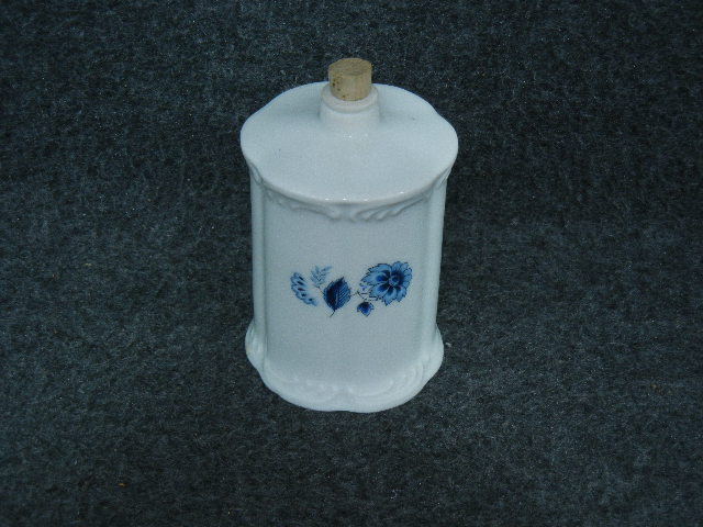 Delft blauw bottle with cork stopper