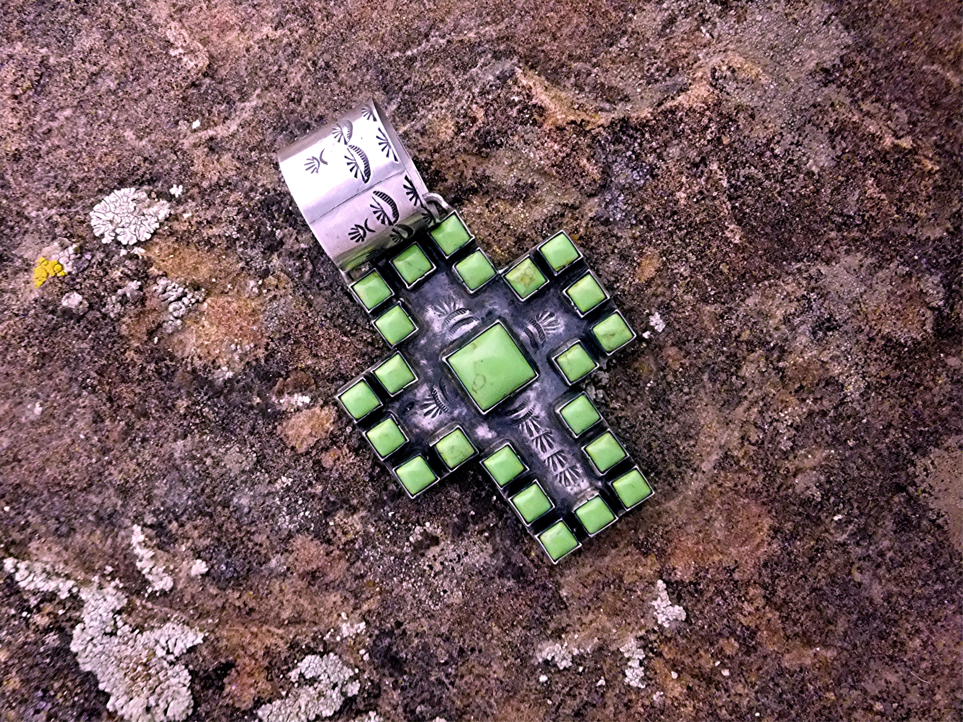 ROCKI GORMAN Sterling Silver Gaspeite Cross USA