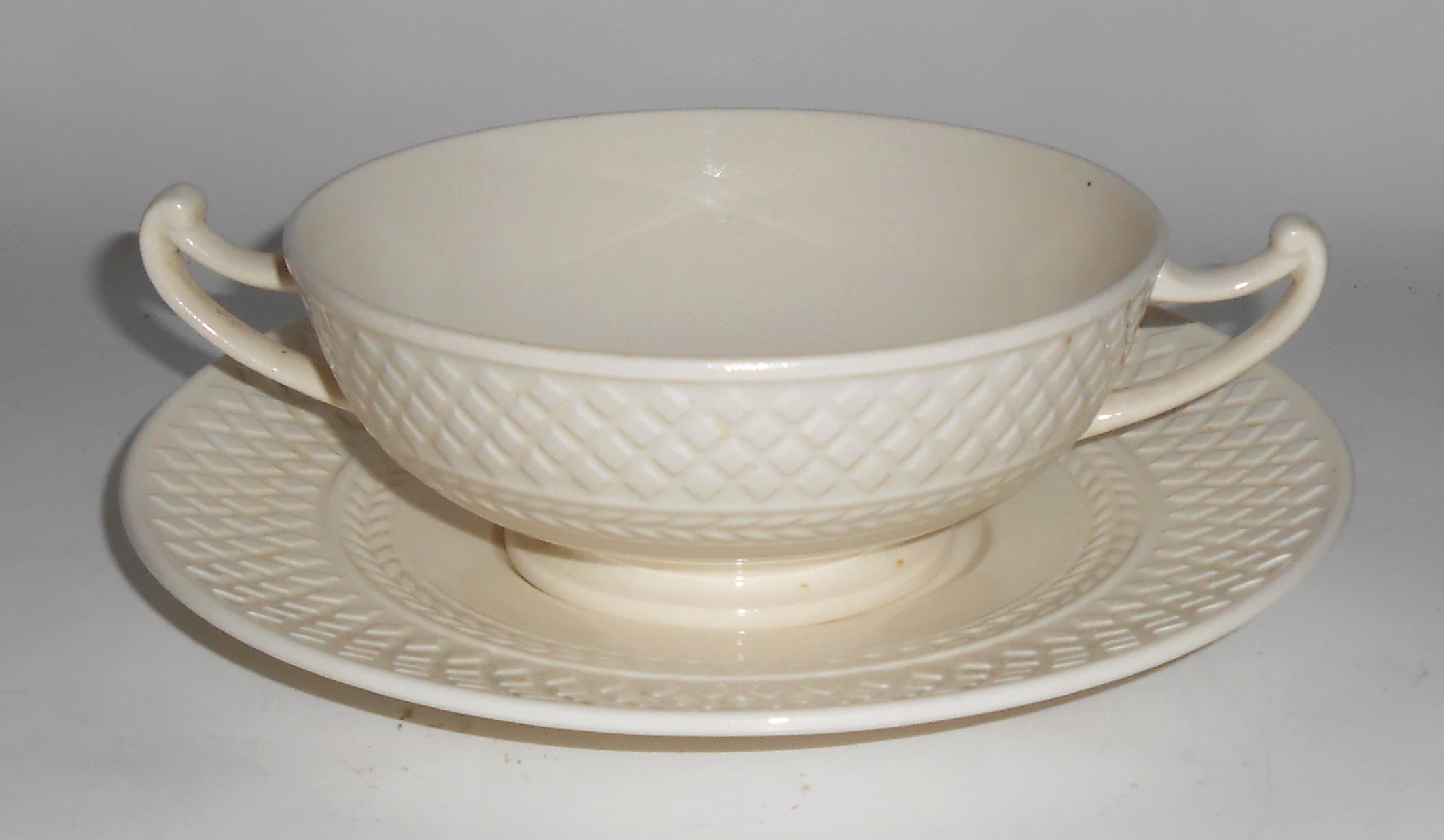 Spode China Pottery Ivory Mansard Cream Soup & Saucer M