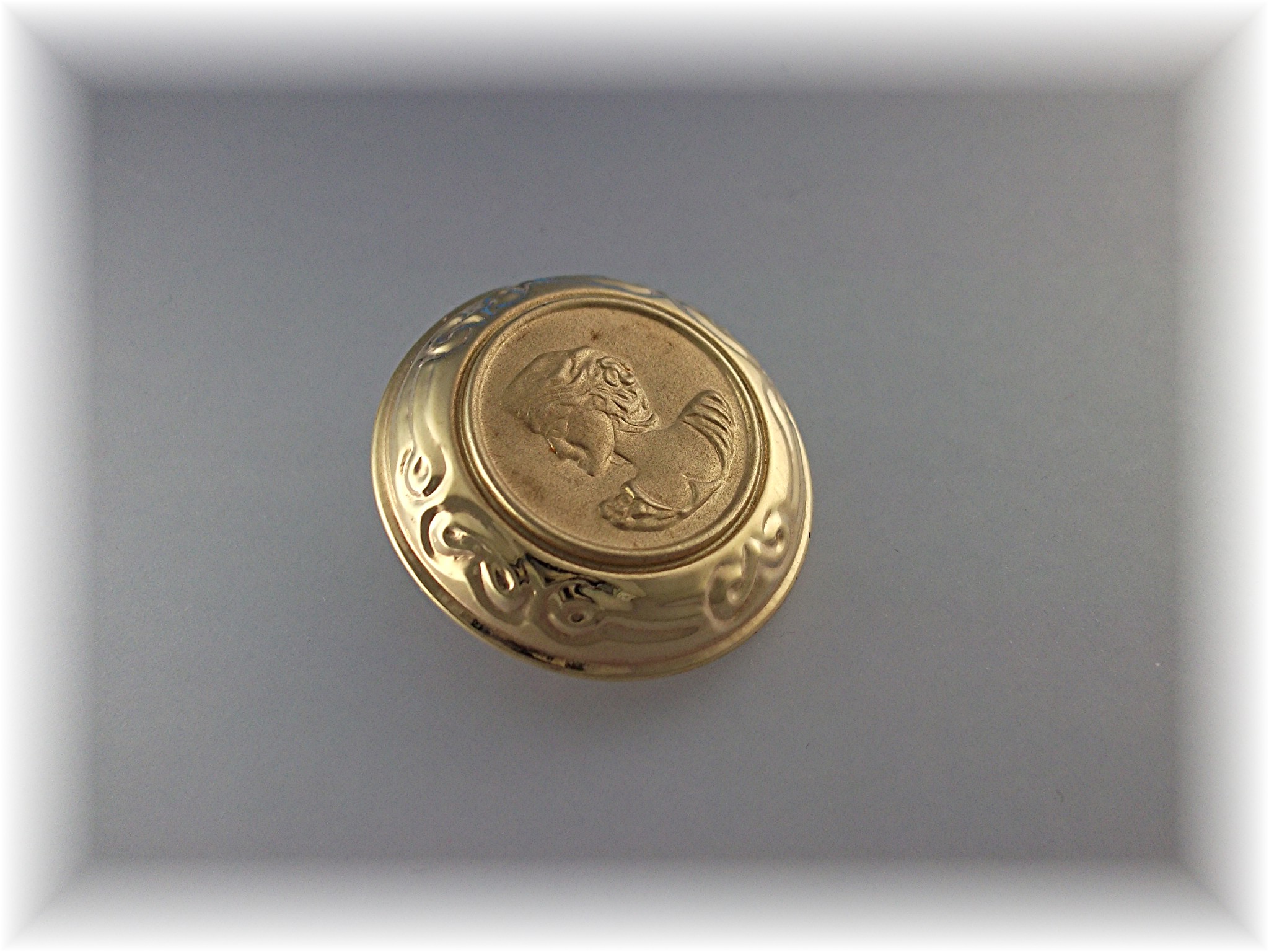 14K Gold Cameo Omega Pendant Slide
