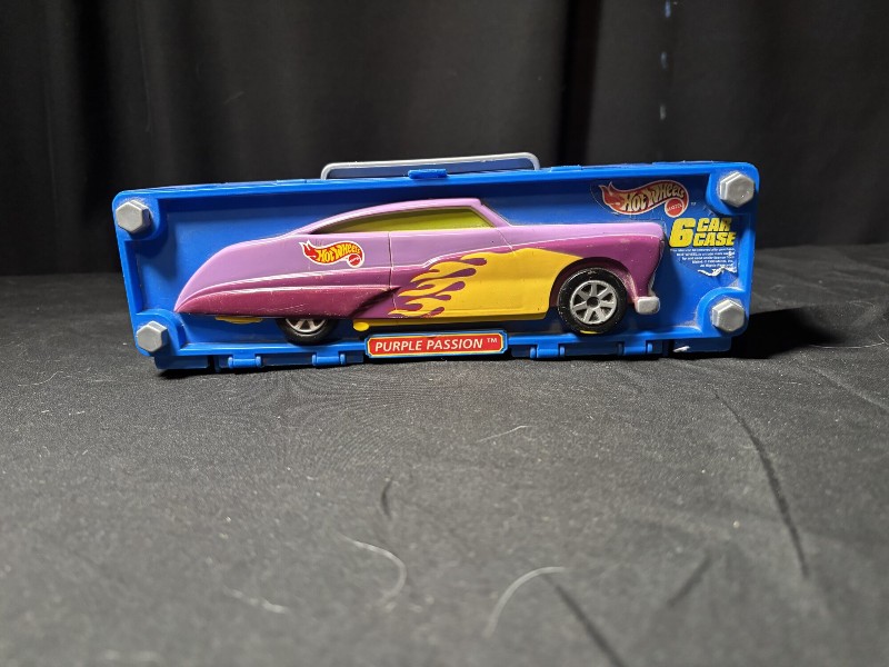 1998 Hot Wheels 6 Car Purple Passion Carrying Storage Case