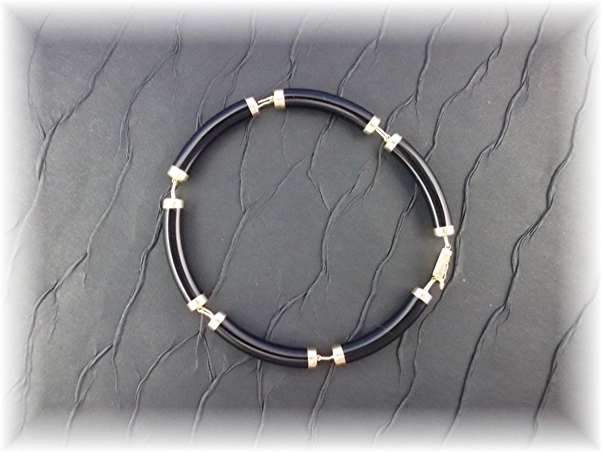 Bracelet 14K Gold Black Onyx Oriental Discs