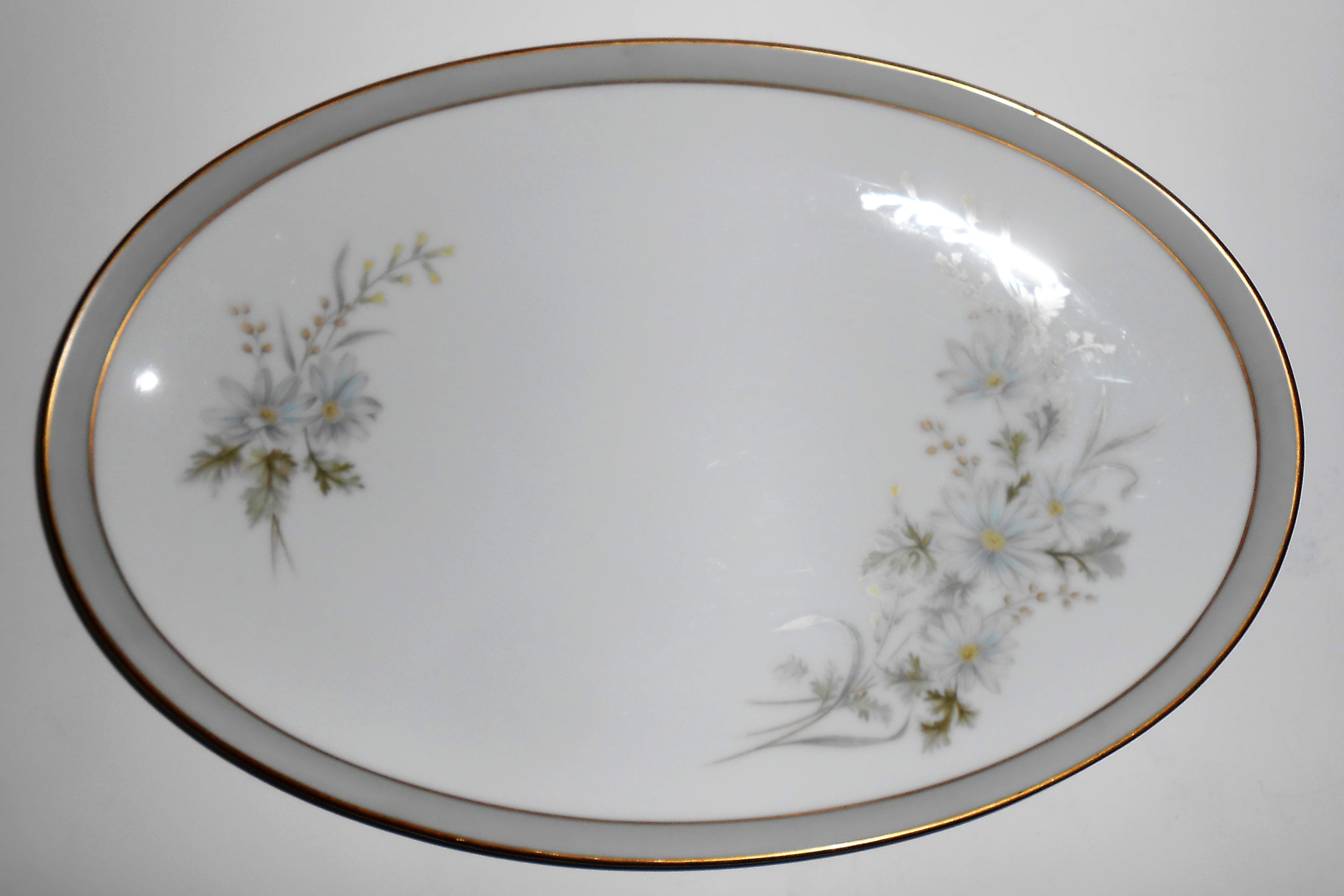 Noritake Porcelain China Michelle 6021 w/Gold Platter