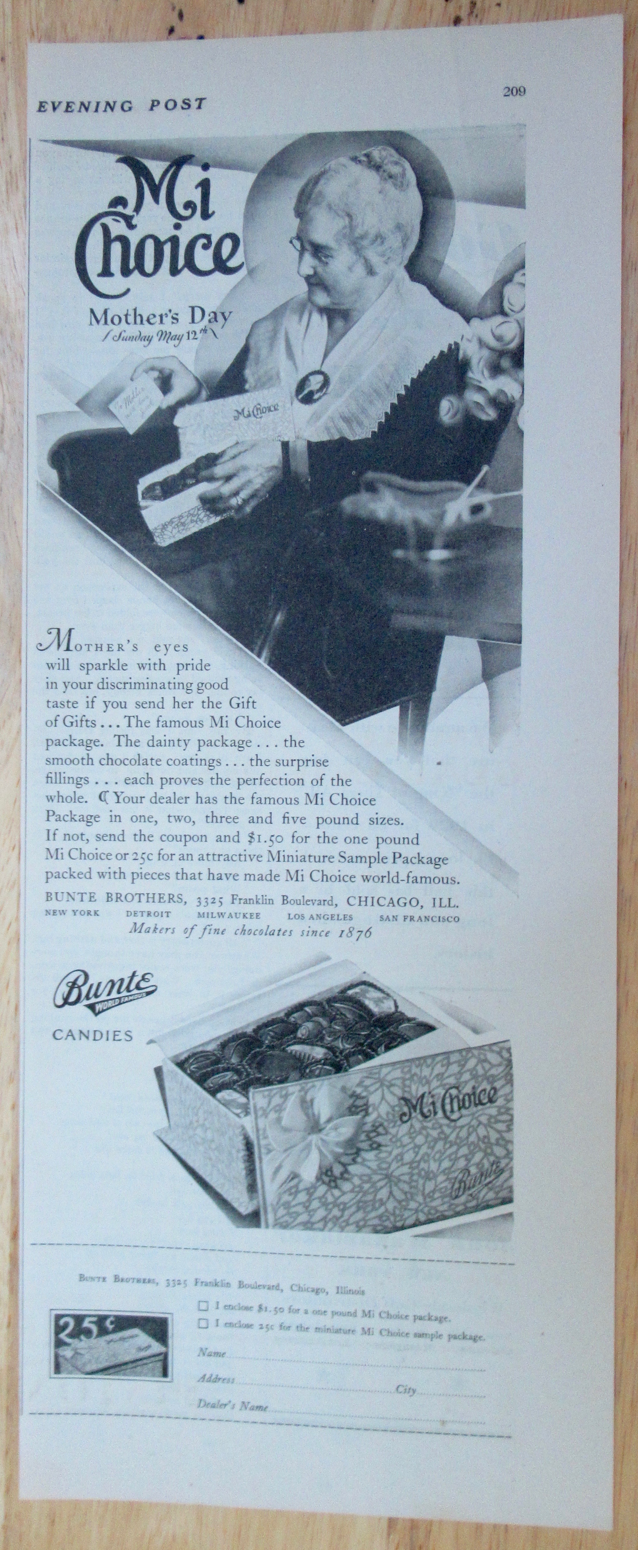 1929 Mi Choice Bunte Chocolate Candies with a Mother