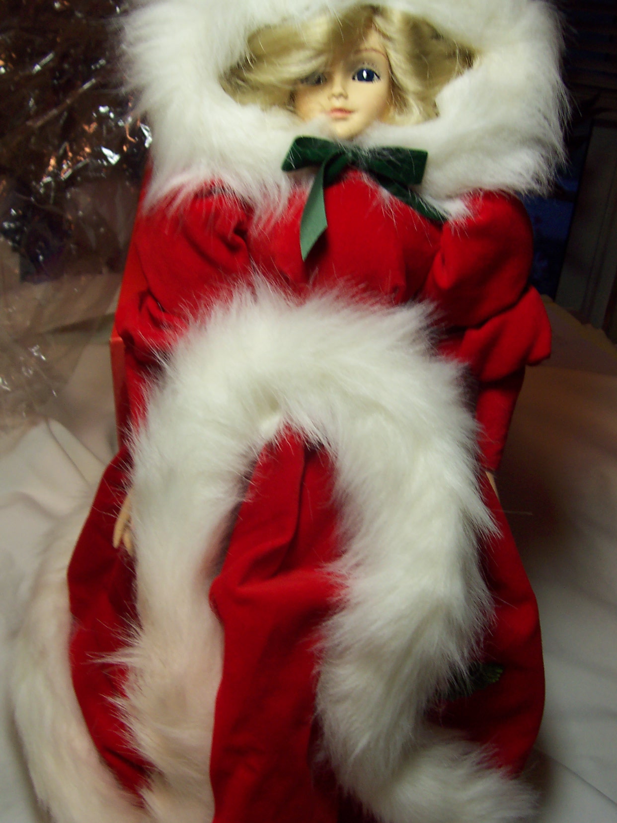 Miss Santa Brinns 1997 Porcelain Doll MIB