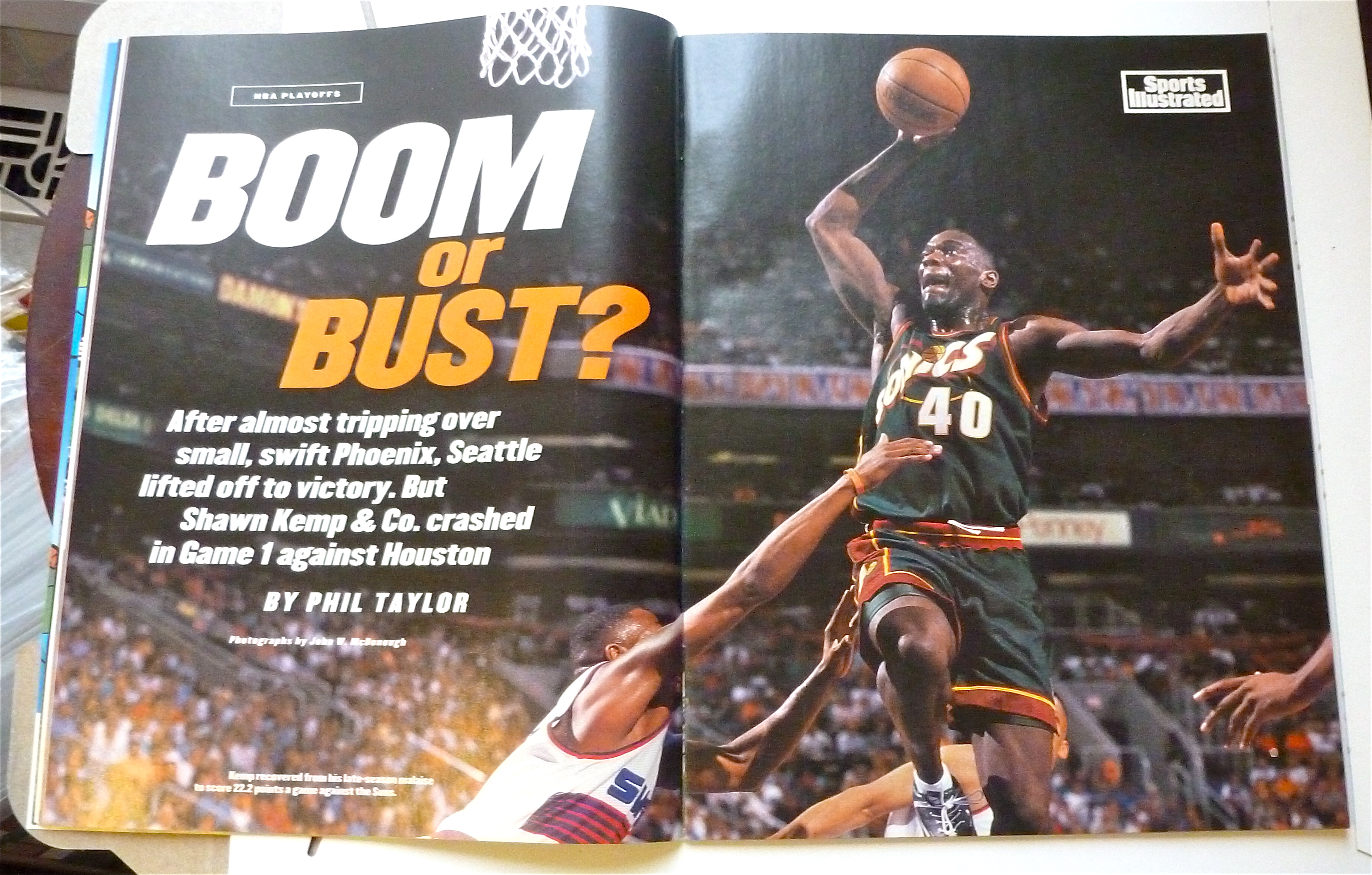 Sports Illustrated Magazine -May 12, 1997- Karl Malone