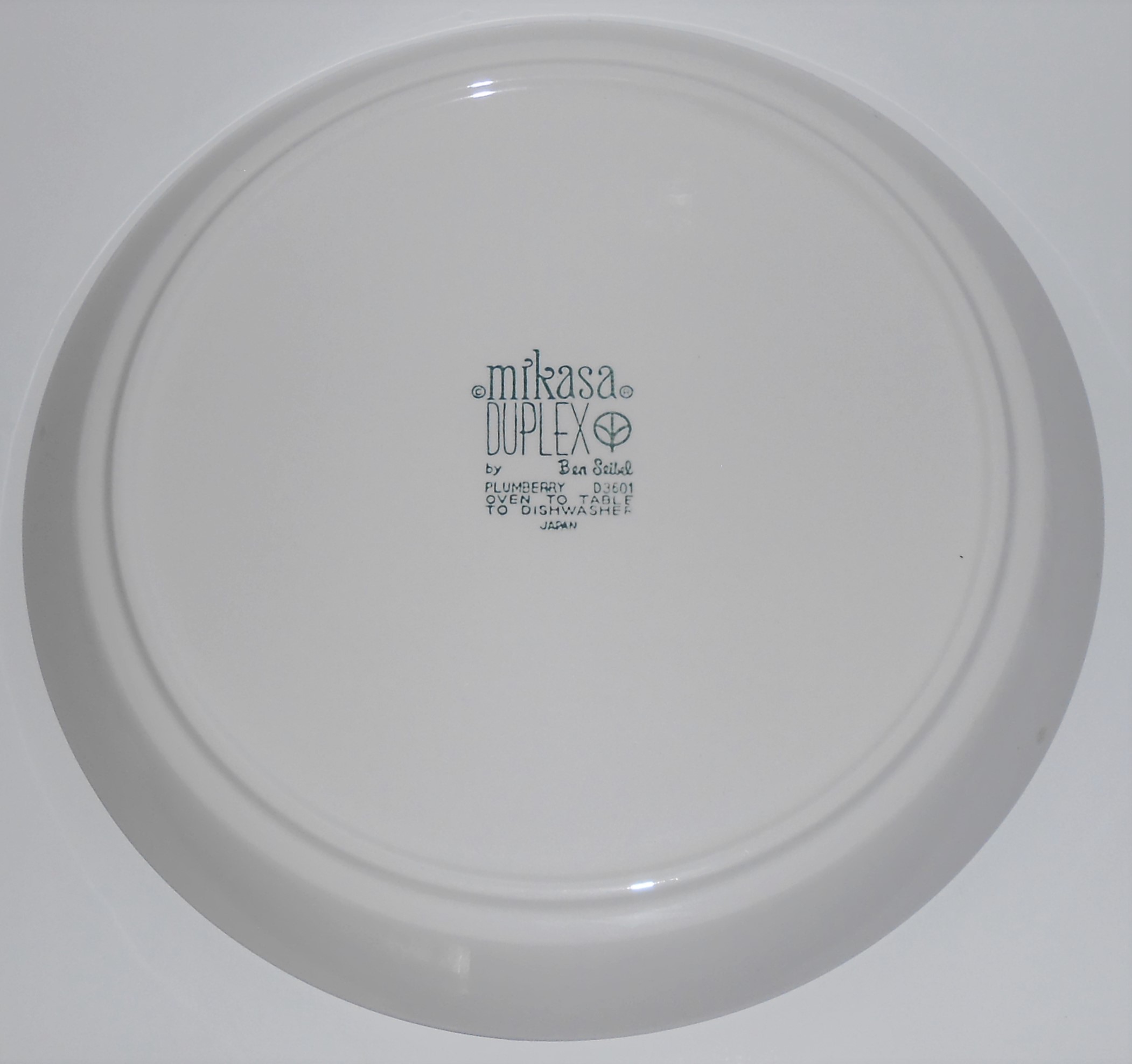 Mikasa China Pottery Ben Seibel Duplex Plumberry / Beac