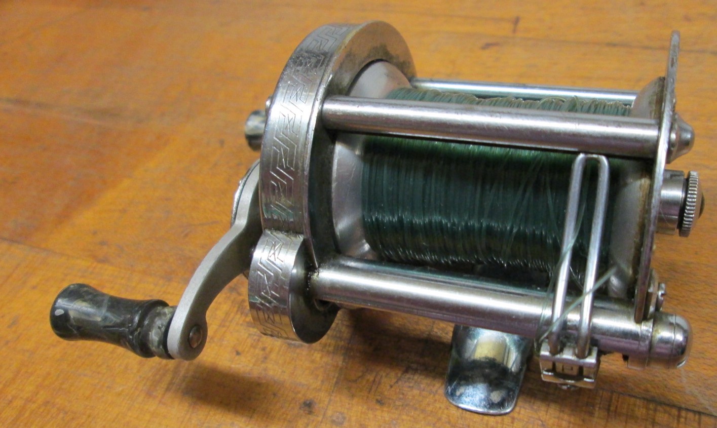 Pflueger Akron Level Wind Fishing Reel 1893L