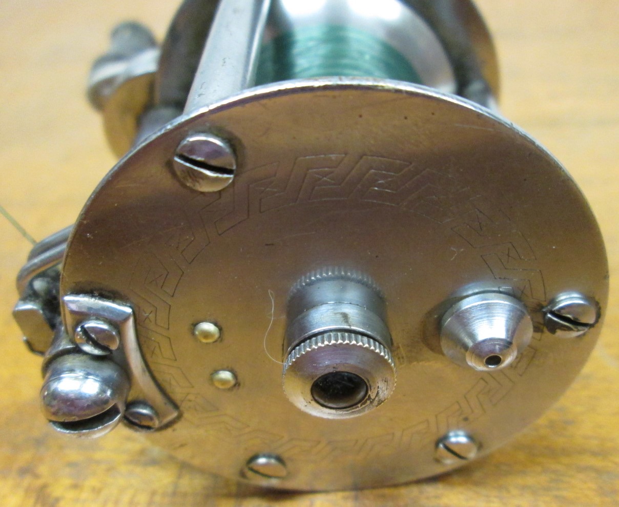 Pflueger Akron Level Wind Fishing Reel 1893L