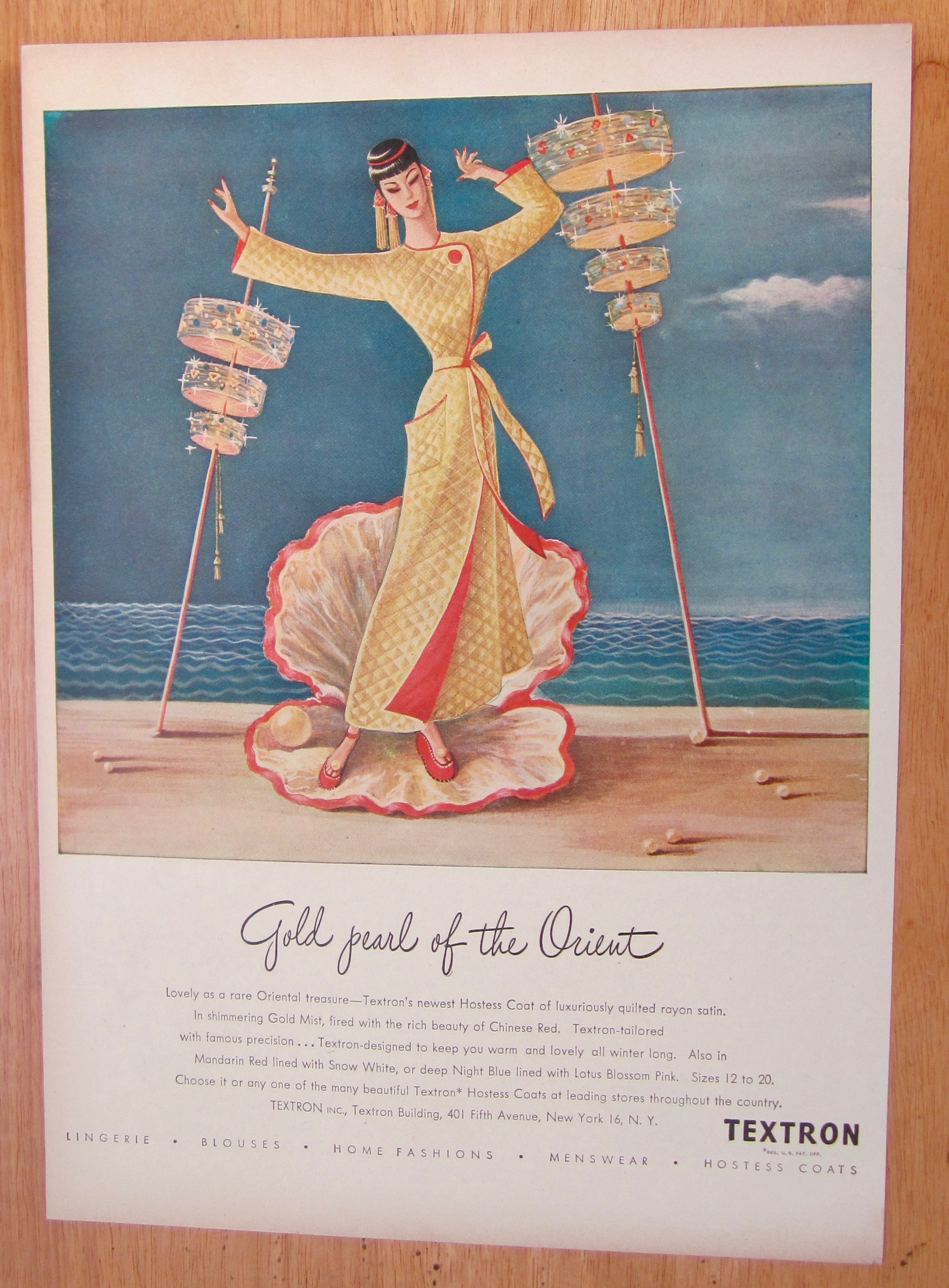 1946 Textron Hostess Coat w/Gold Pearl Of The Orient