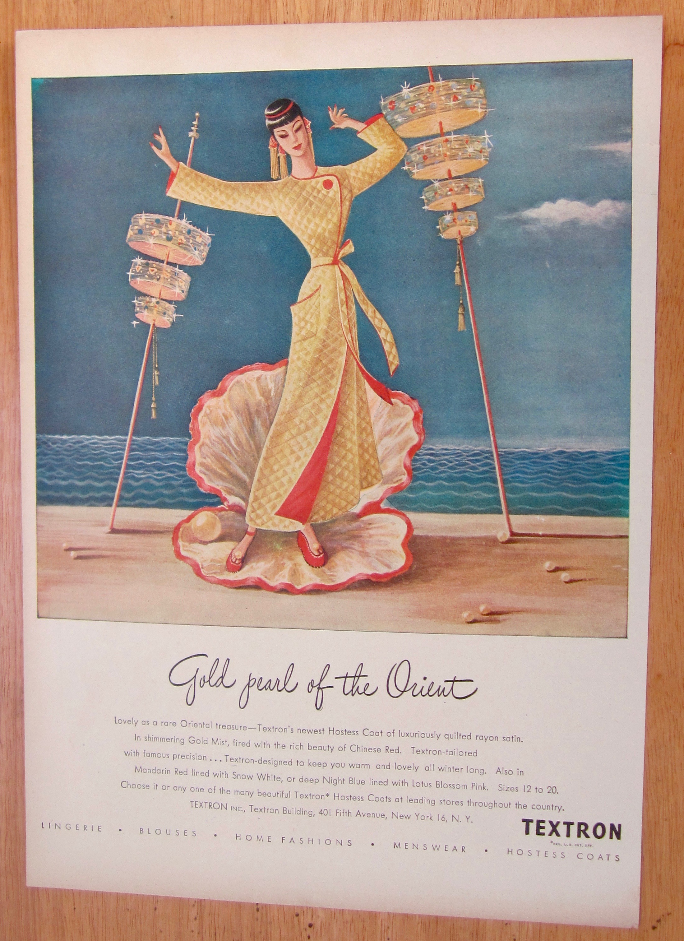 1946 Textron Hostess Coat w/Gold Pearl Of The Orient