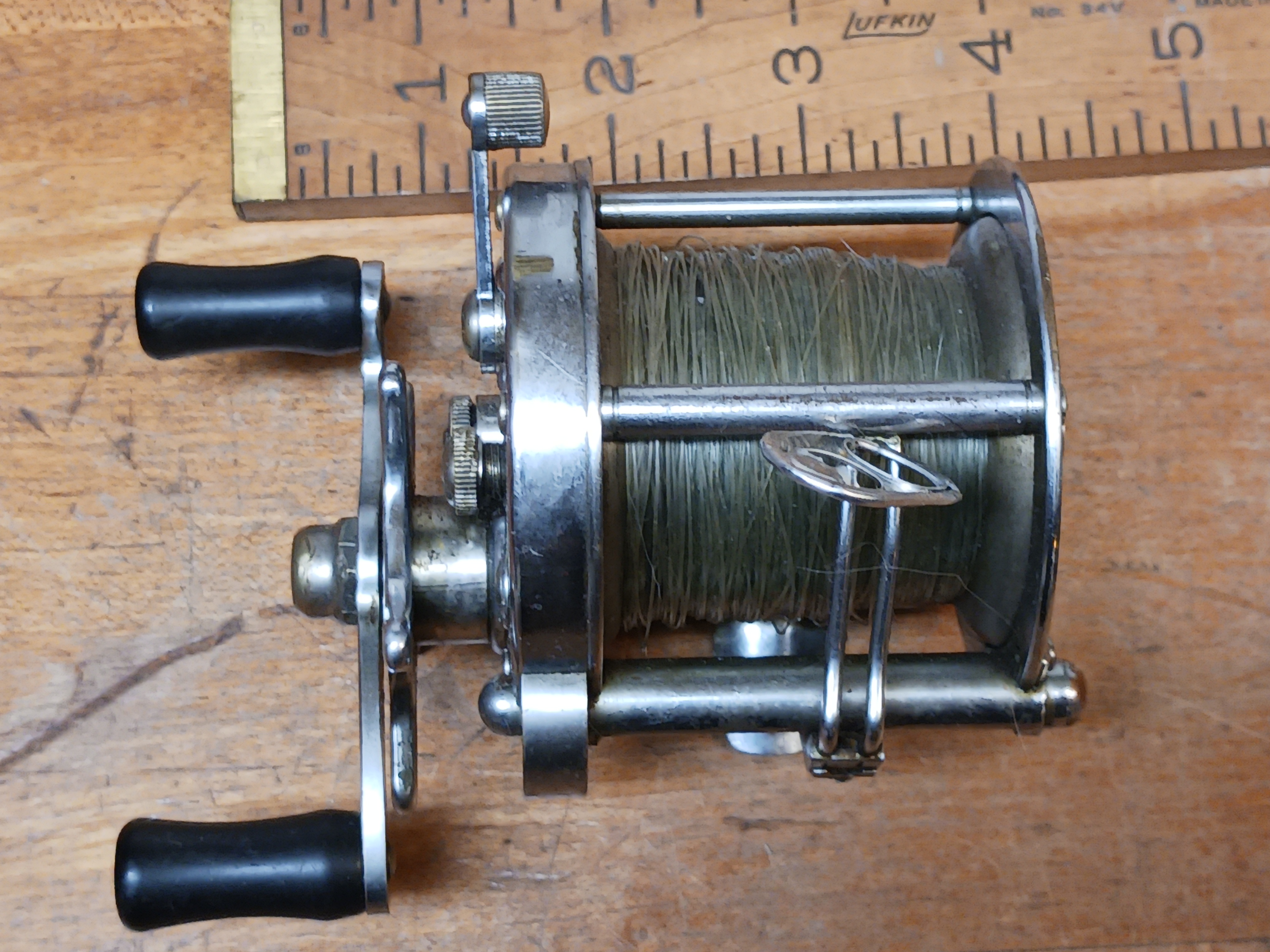 Pflueger Rocket Level Wind Reel No. 1355