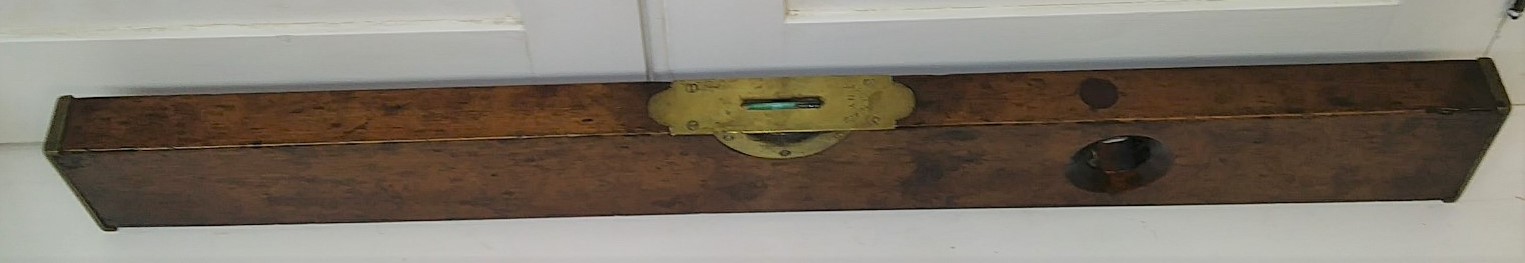 Sargent Plumb & Level 28 inch Cherry