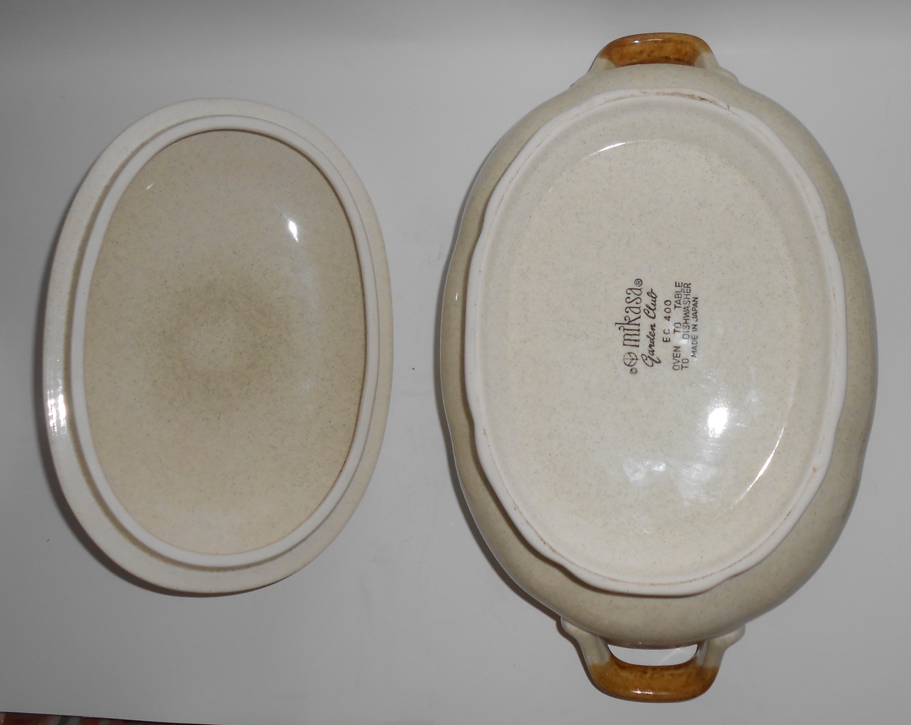 Mikasa China Pottery Garden Club 2.5 Qt Covered Veg