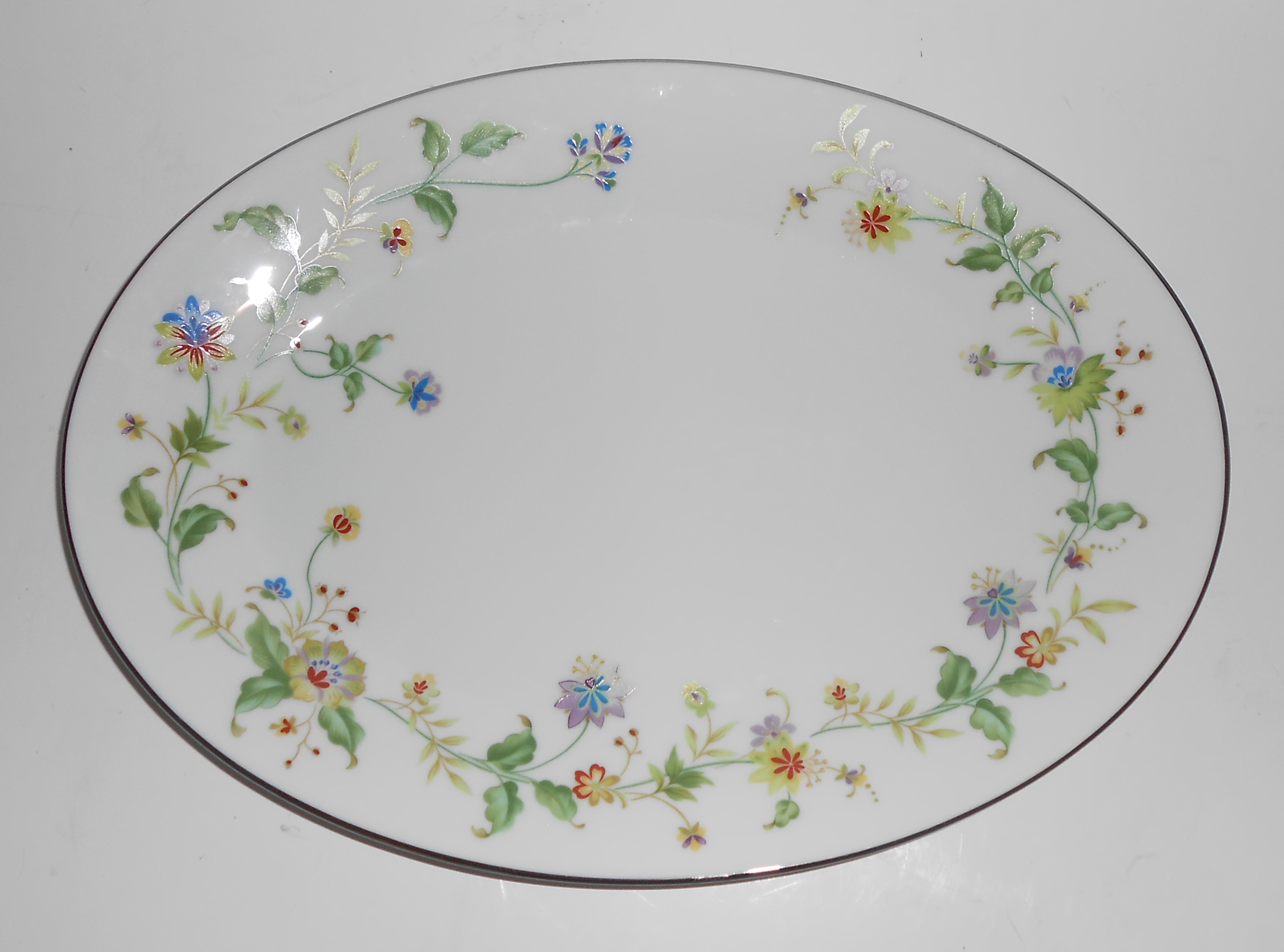 Noritake China Porcelain Nouveau Floral w/Platinum 12''