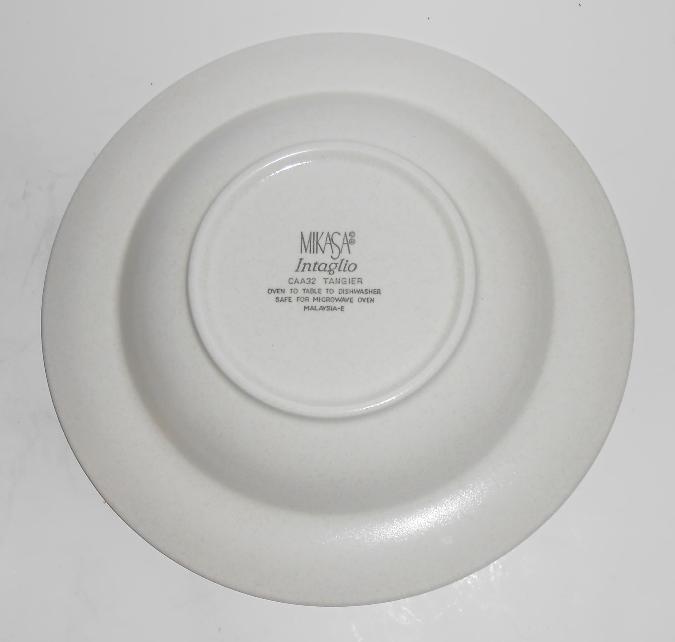 Mikasa Intaglio China CAA32 Tangier Rimmed Soup Bowl