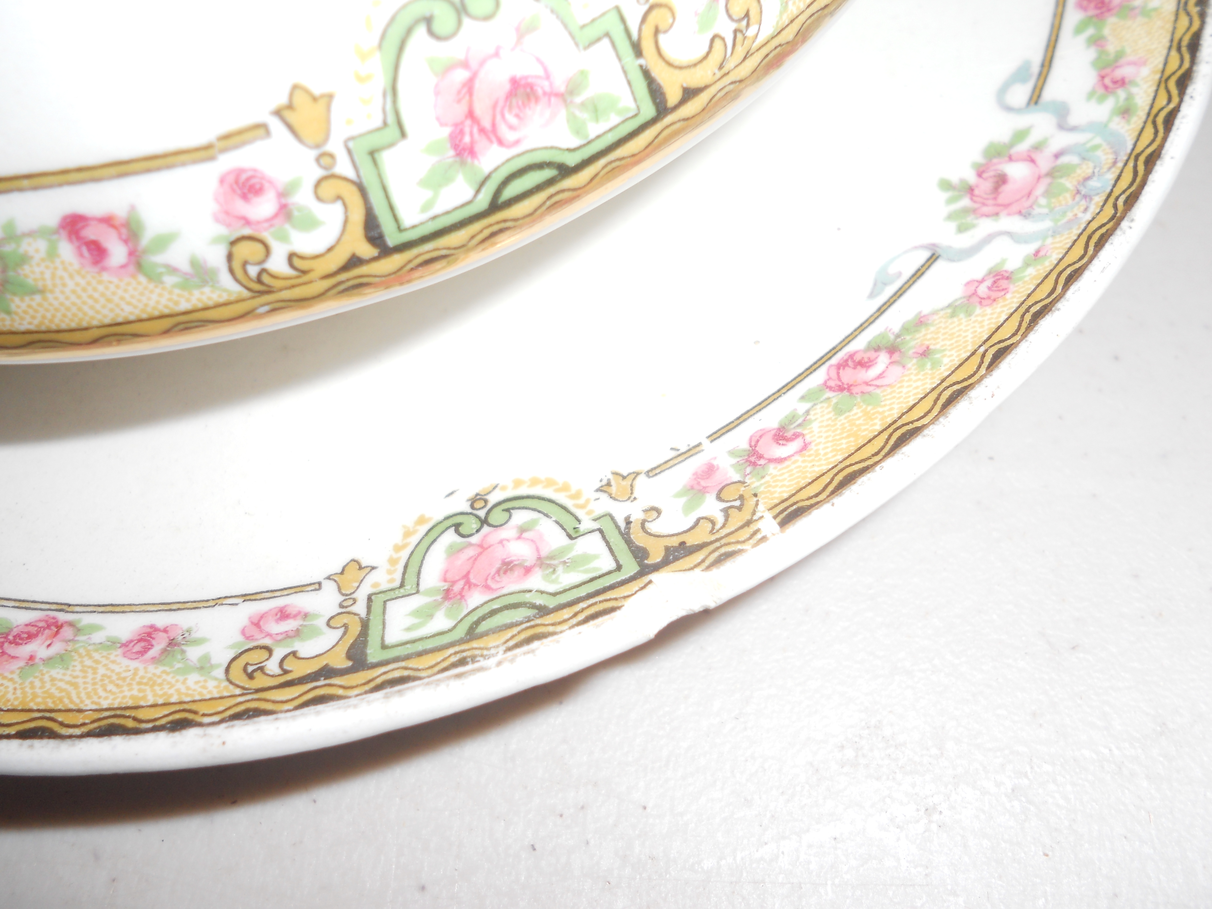 Homer Laughlin Gravy Empress with under plate