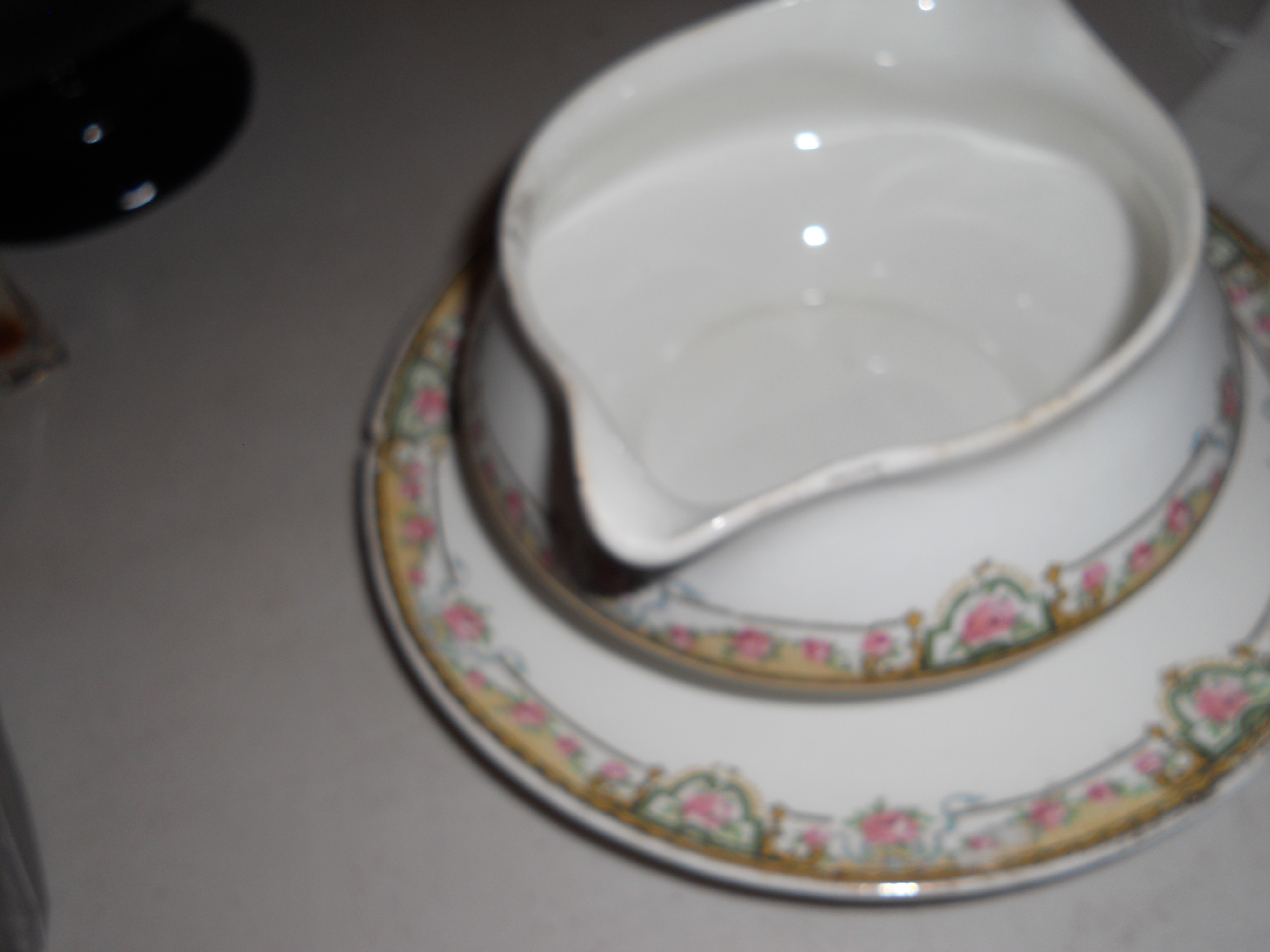 Homer Laughlin Gravy Empress with under plate