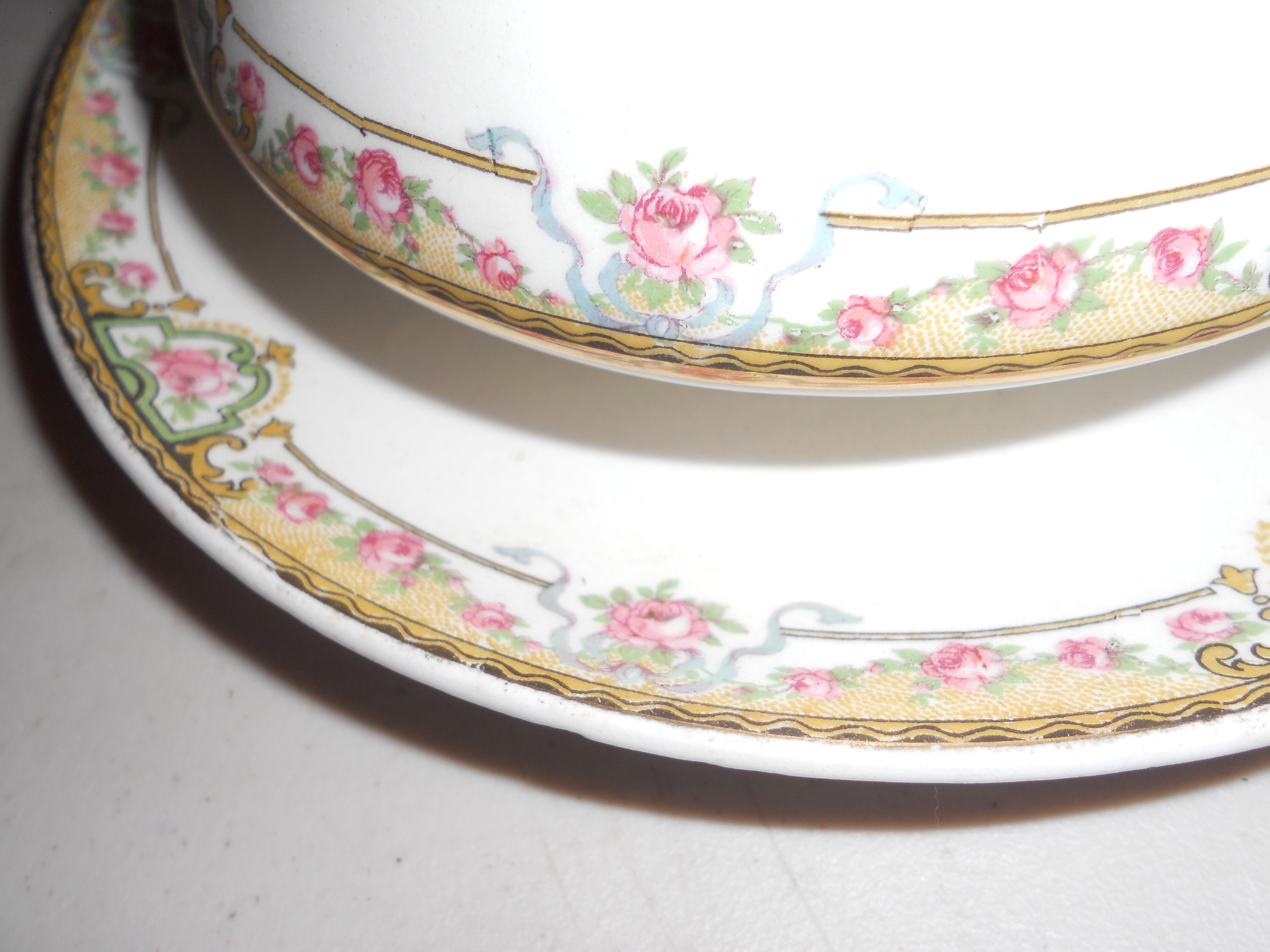 Homer Laughlin Gravy Empress with under plate