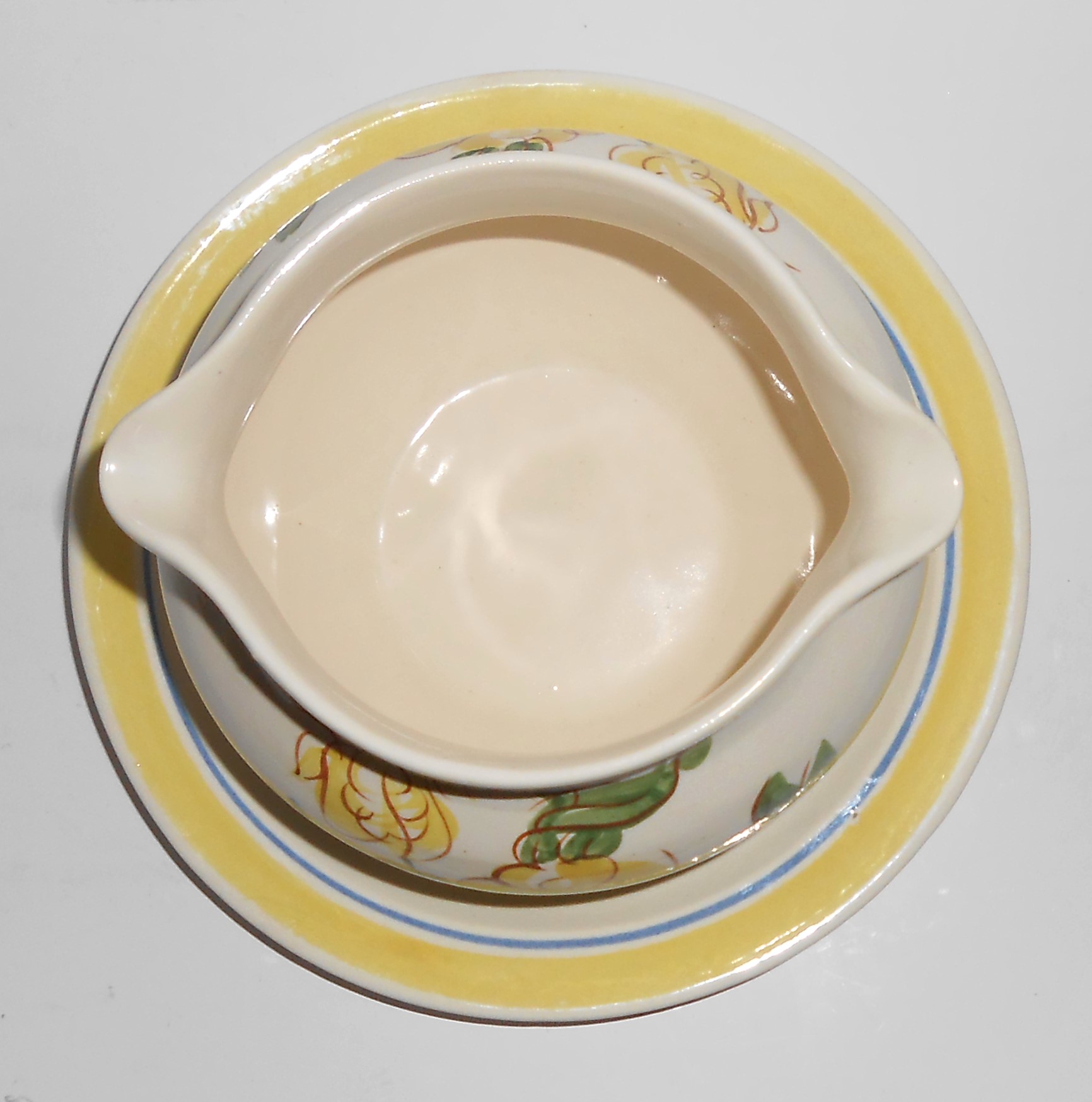 Red Wing Pottery Brittany Floral Decorated Gravy Bowl