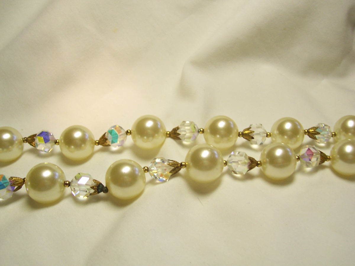 Faceted Crystal Chunky Pearl Necklace 1950s
