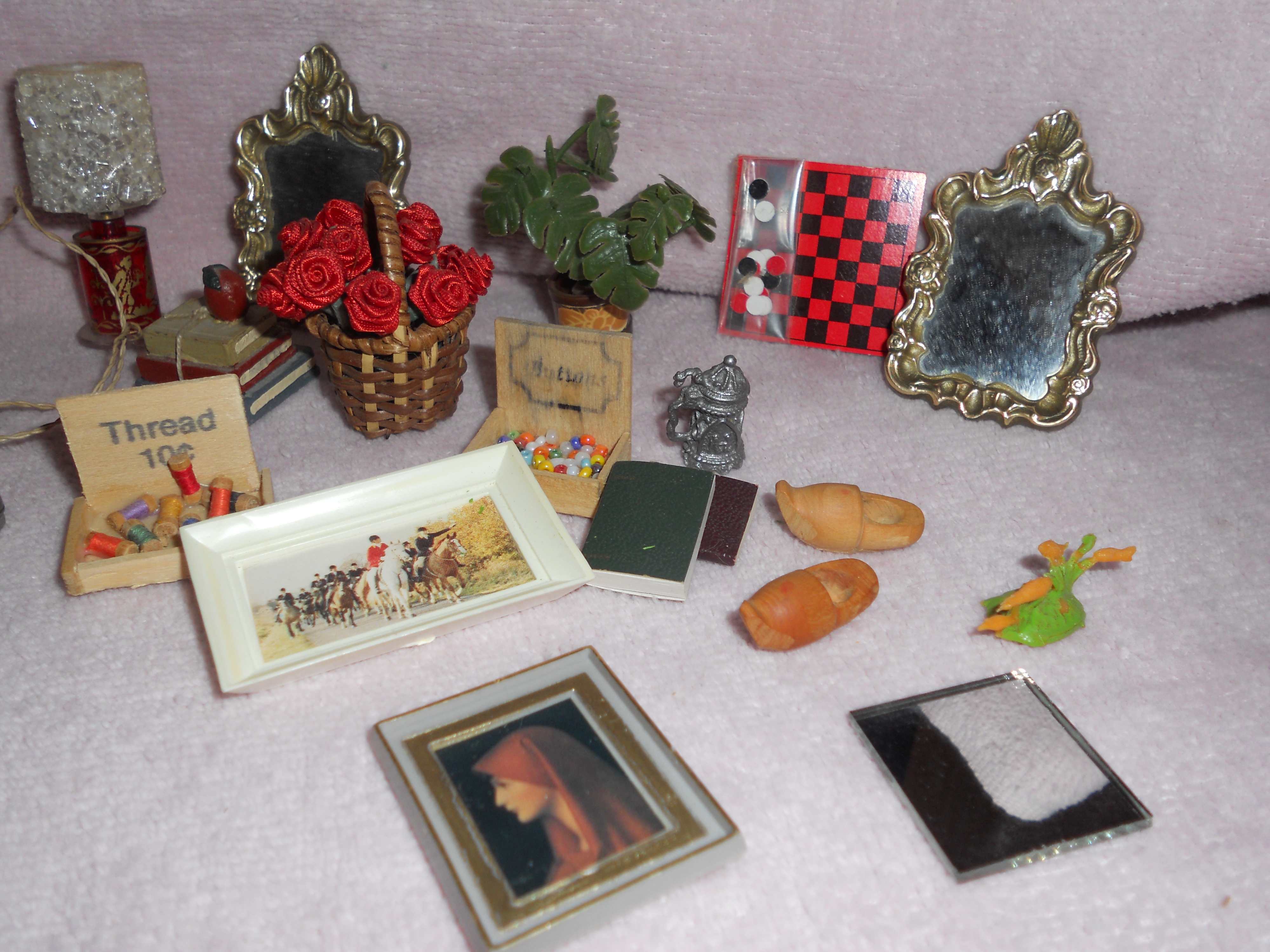 Dollhouse Accessories Large Lot Lamps so much