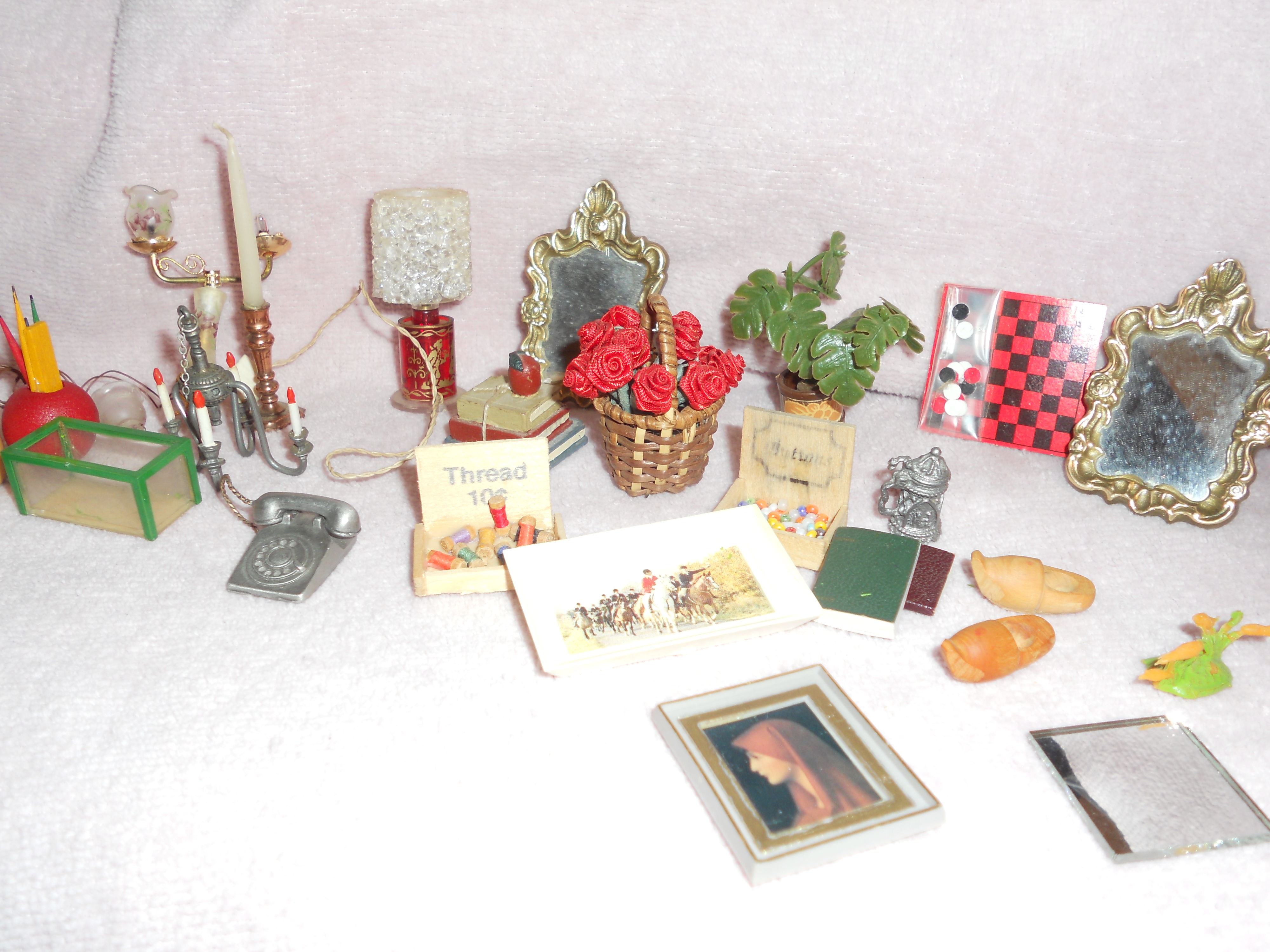 Dollhouse Accessories Large Lot Lamps so much