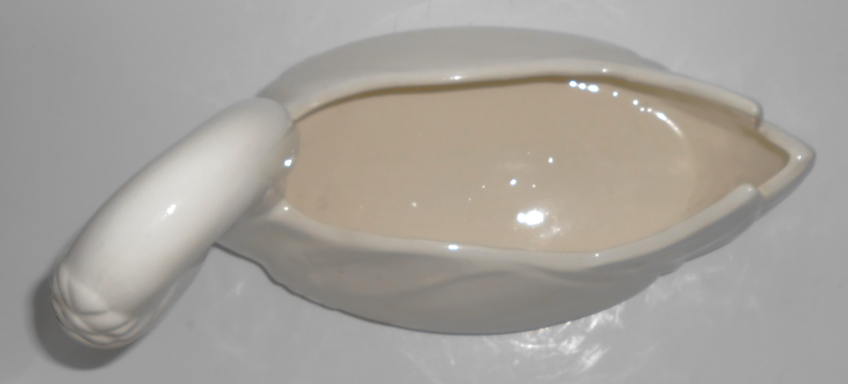 Pacific Pottery Large Gloss White Swan Planter Mint