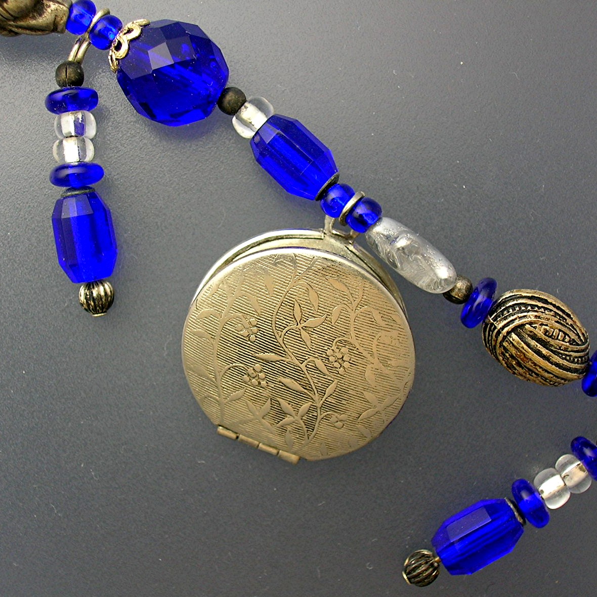 Blue White Silver Trinkets Glass Crystal Treasure Bead