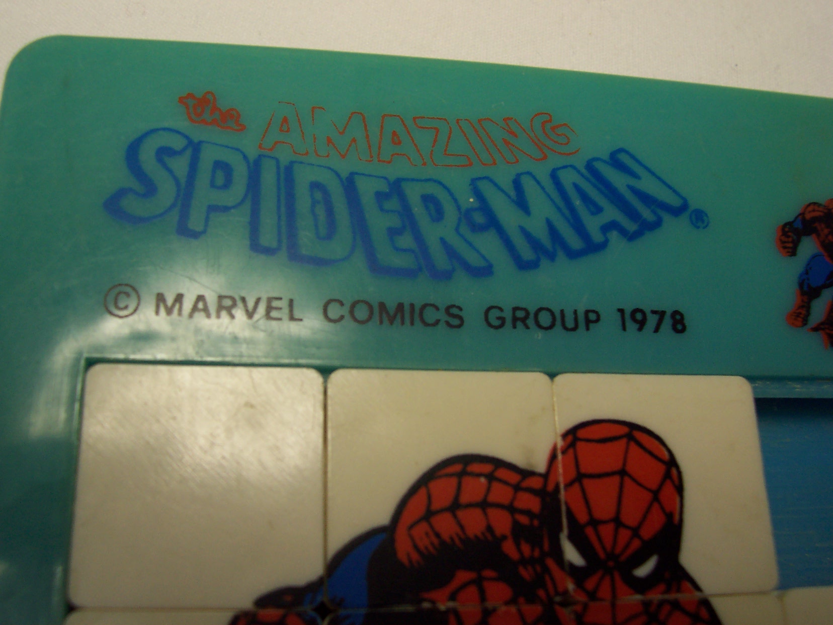 Spiderman Marvel 1978 Plastic Slide Puzzle