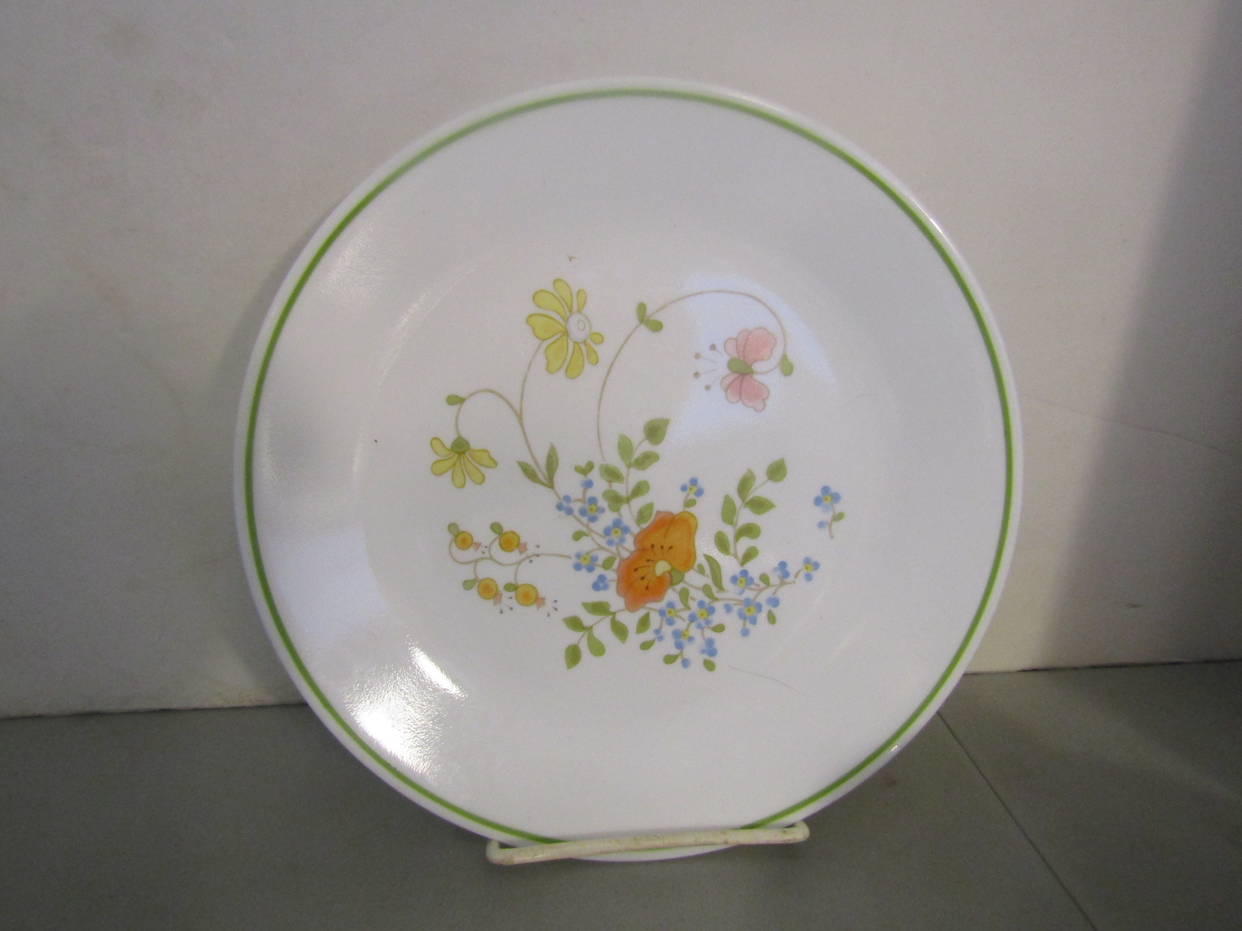 Corelle Spring Bouquet/Wildflower Luncheon Plate