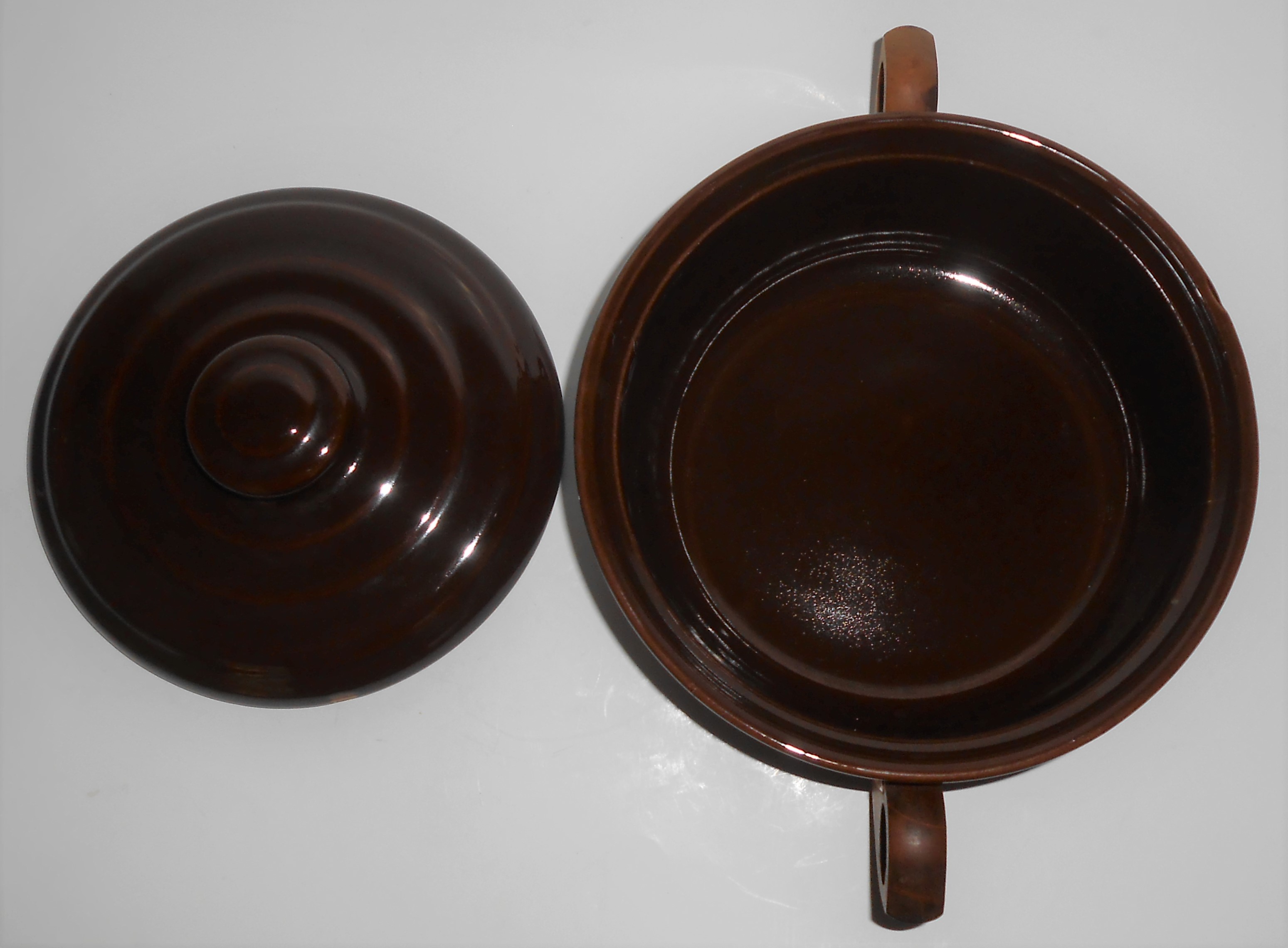 Bauer Pottery Gloss Pastel Kitchenware Dark Brown Cass