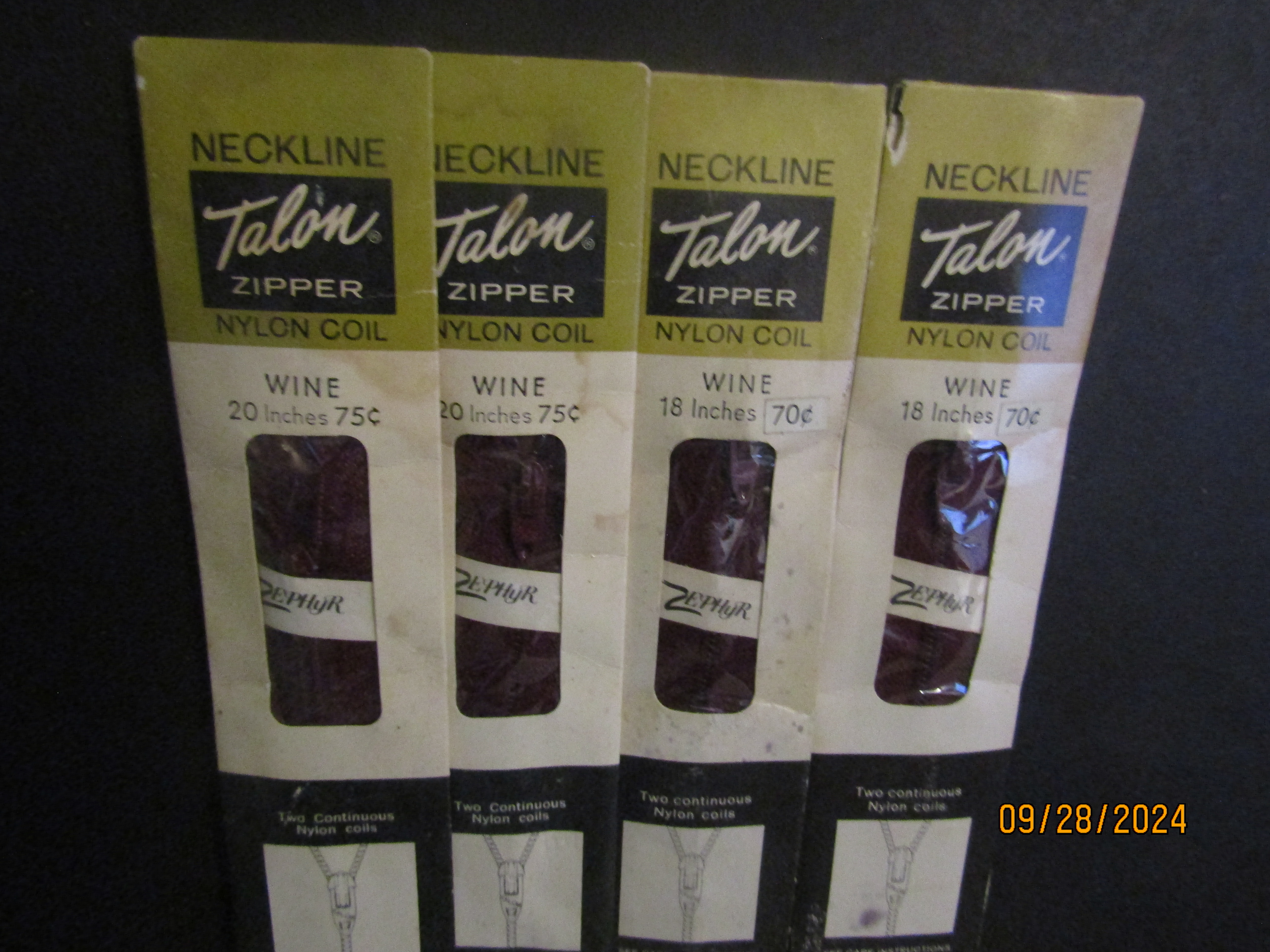 Vintage Talon Wine 18/20 in. Neckline Zippers Set