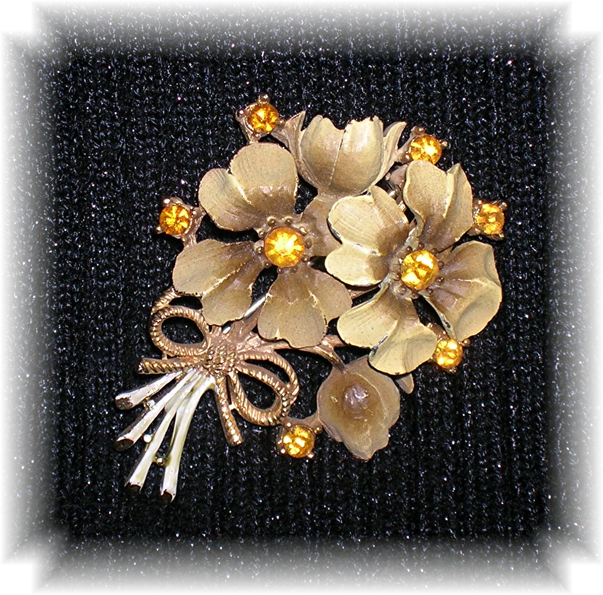 Rhinestone Enamel Gold  Flowers Brooch/Pin