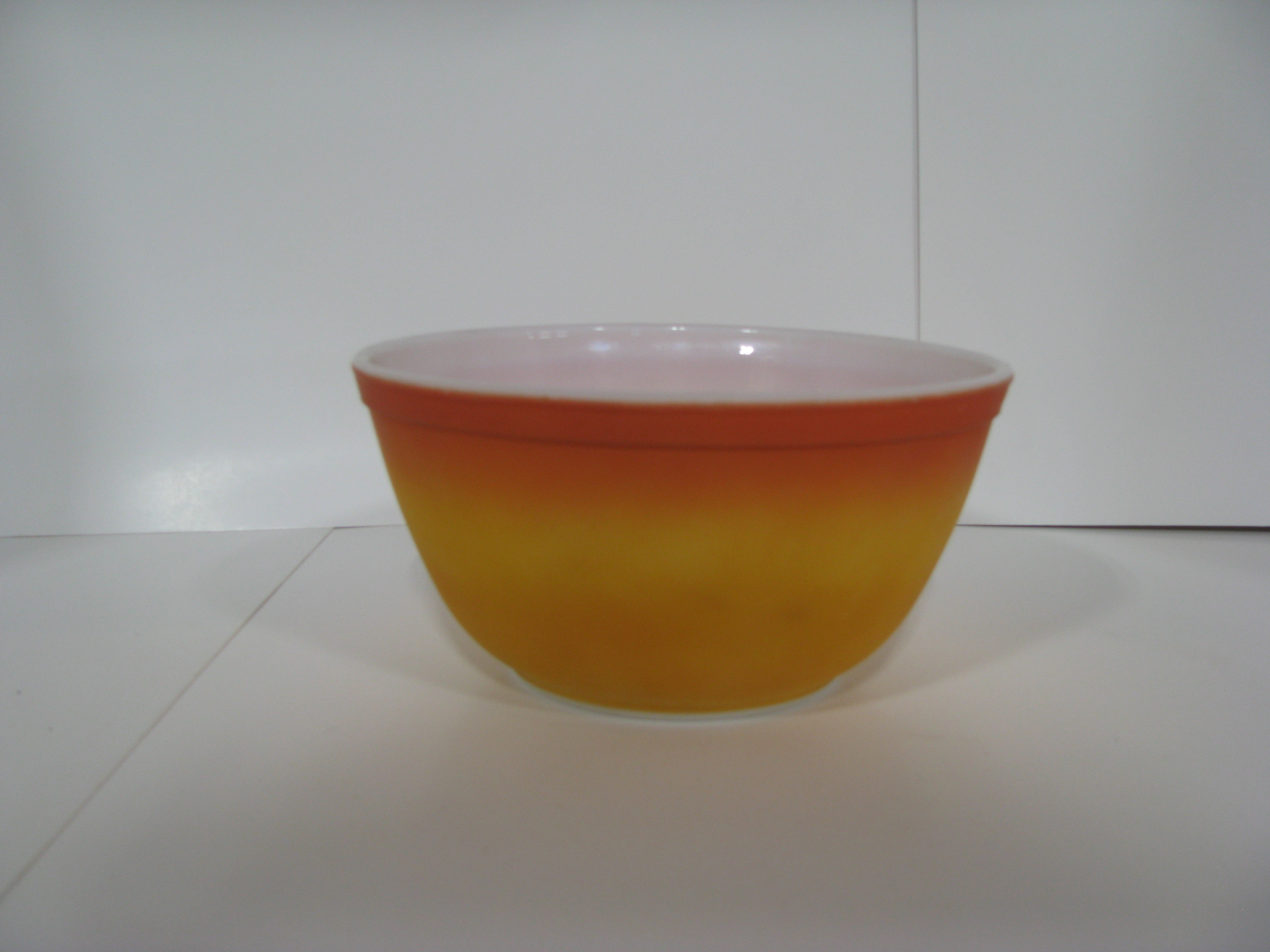 Vintage Pyrex Flame Glo 402 1.5qt Nesting Bowl