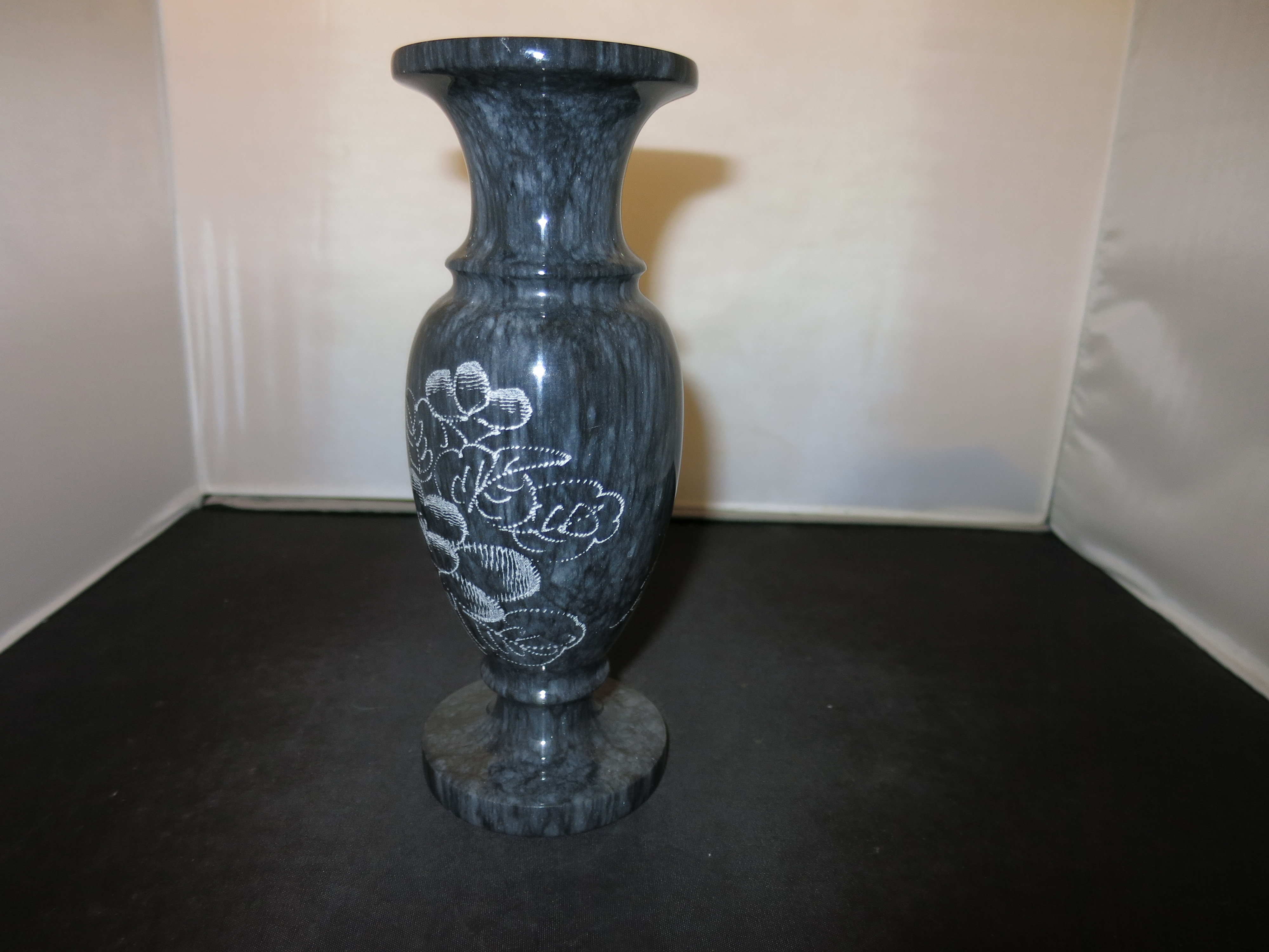 Marble Vase Art Carved Scrimshaw Floral and birds Hawaii Souvenir