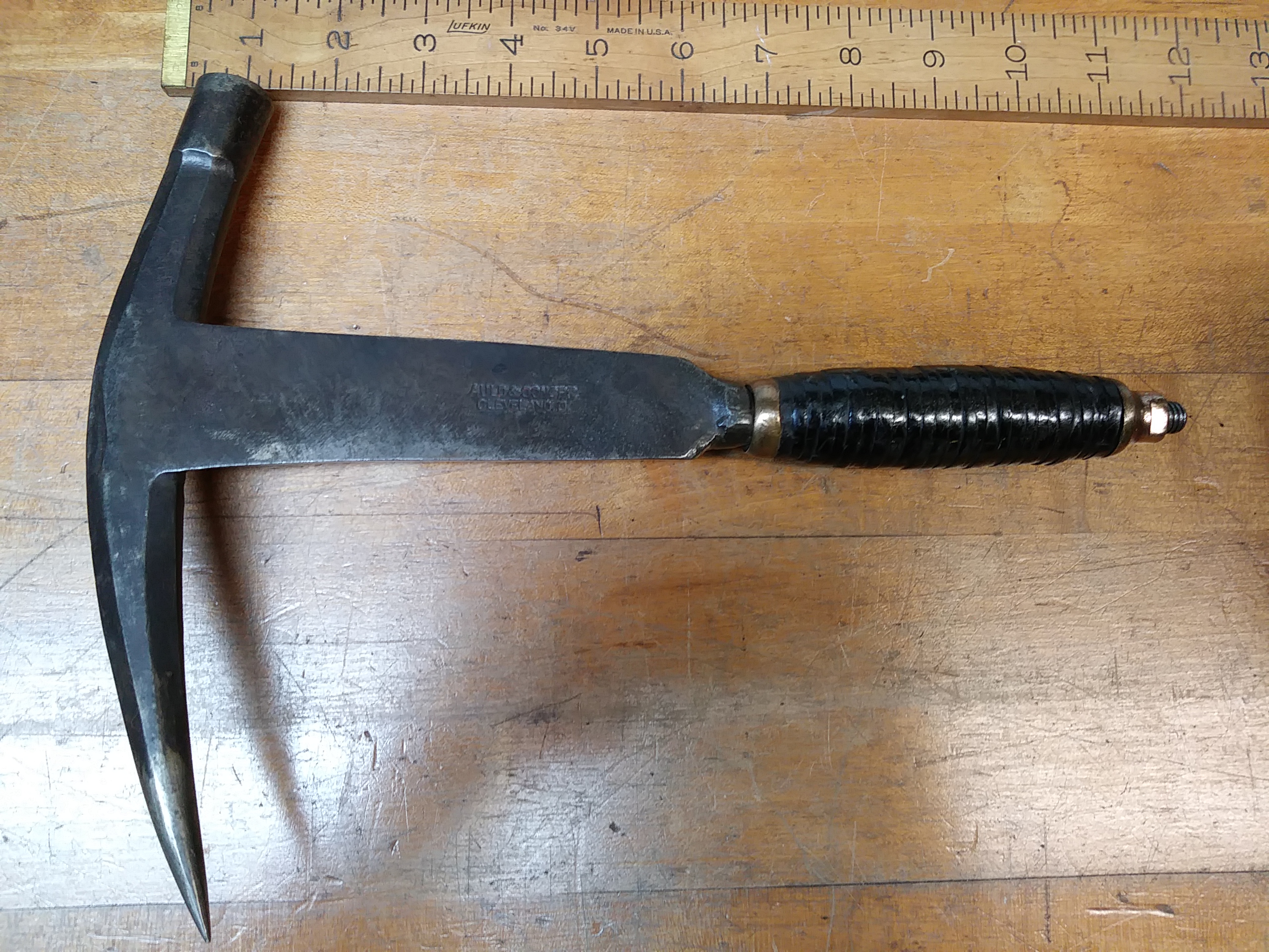 Auld & Conger Slate Pick Hammer