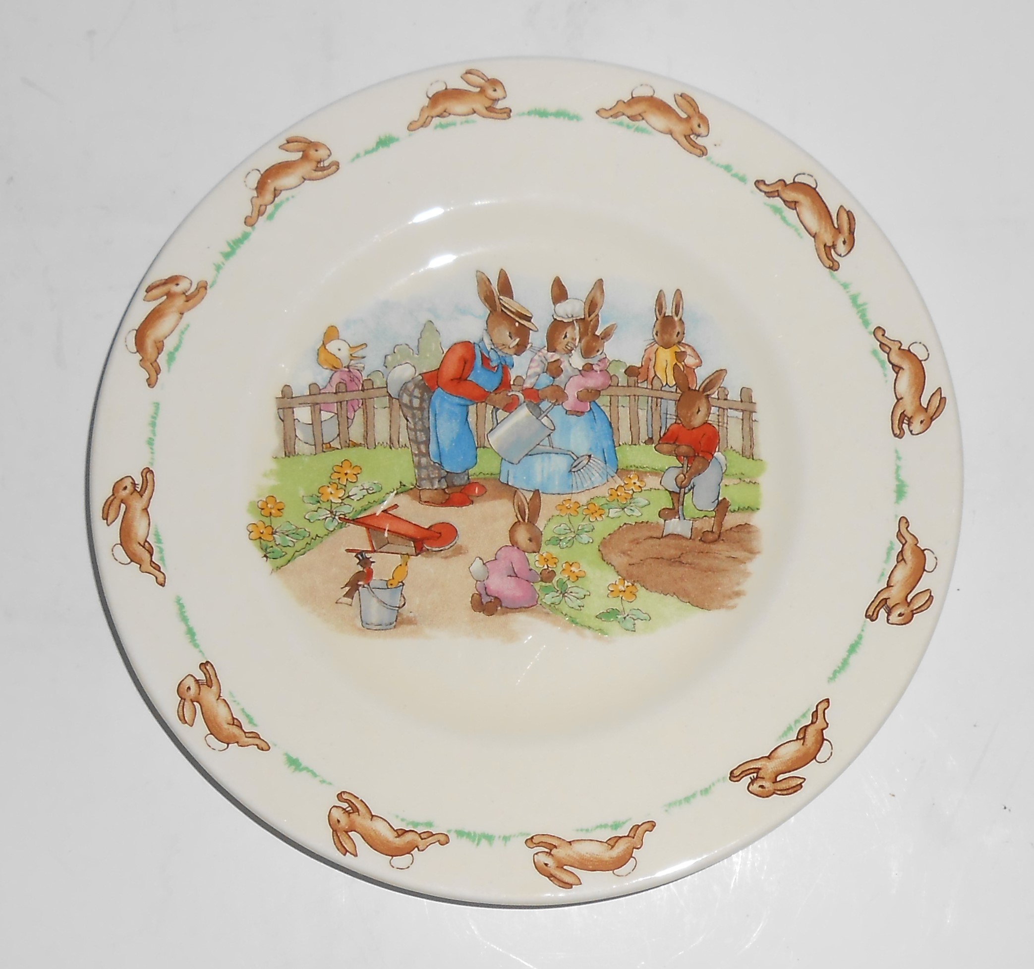 Royal Doulton China Bunnykins Family in the Garden 6-5/