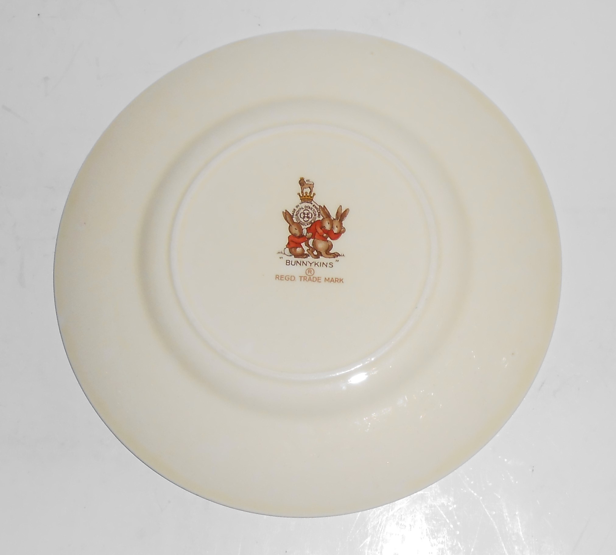 Royal Doulton China Bunnykins Family in the Garden 6-5/