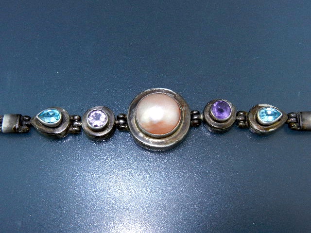 Mabe Pearl Amethyst Blue Topaze Sterling Bracelet . .