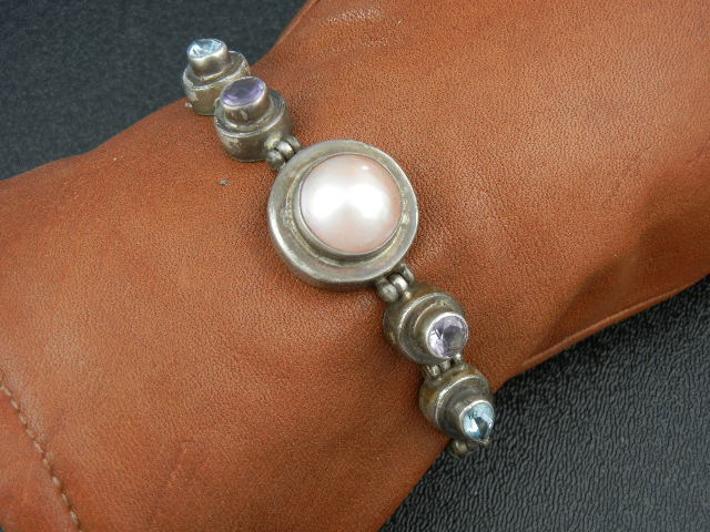 Mabe Pearl Amethyst Blue Topaze Sterling Bracelet . .