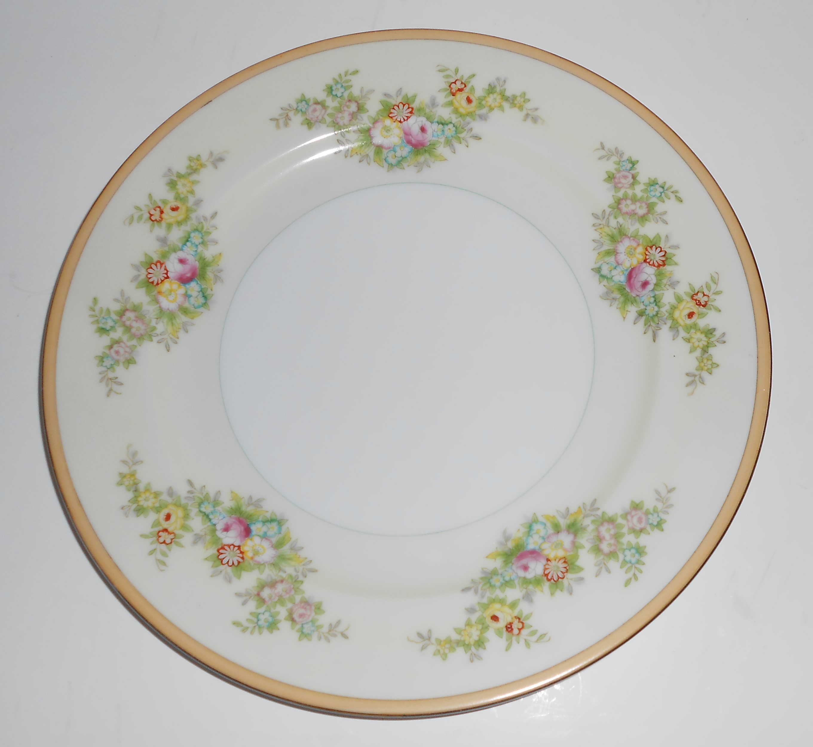 Meito China Porcelain Japan N1055A Dinner Plate