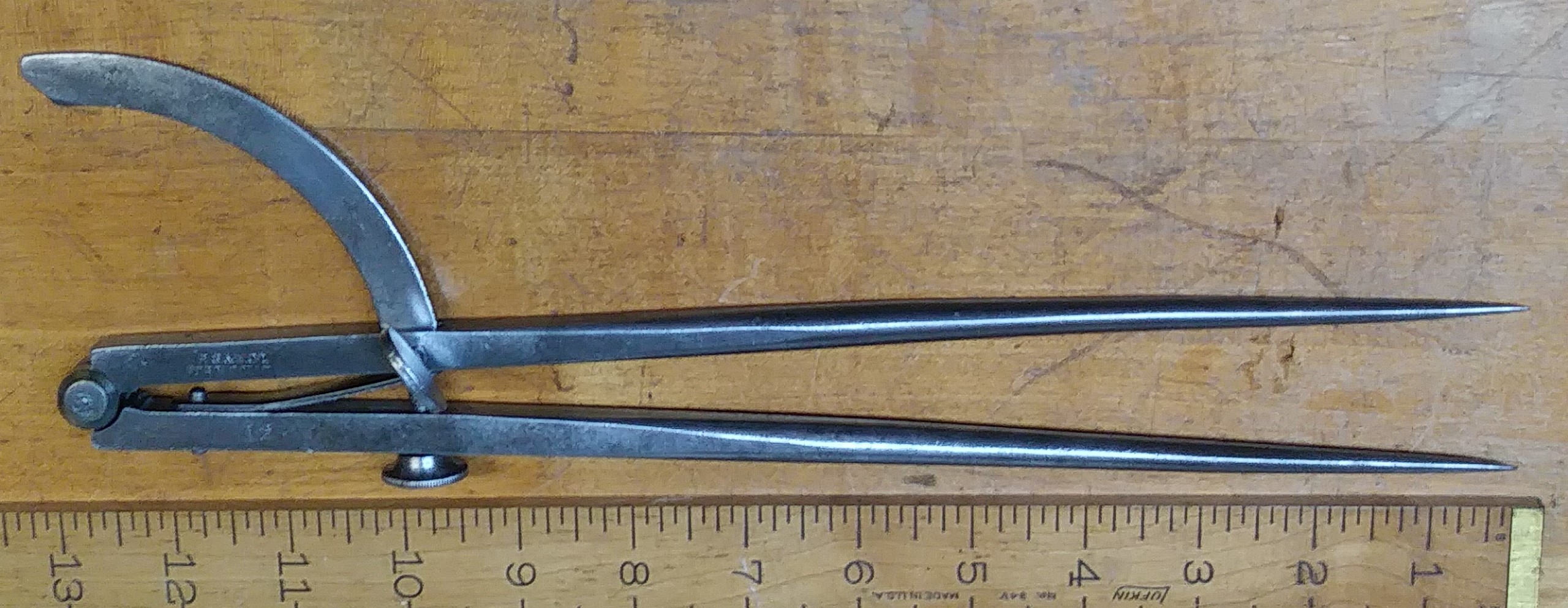 P. S. & W. CO. Adjustable Wing Divider 12 inch Peck, Stow