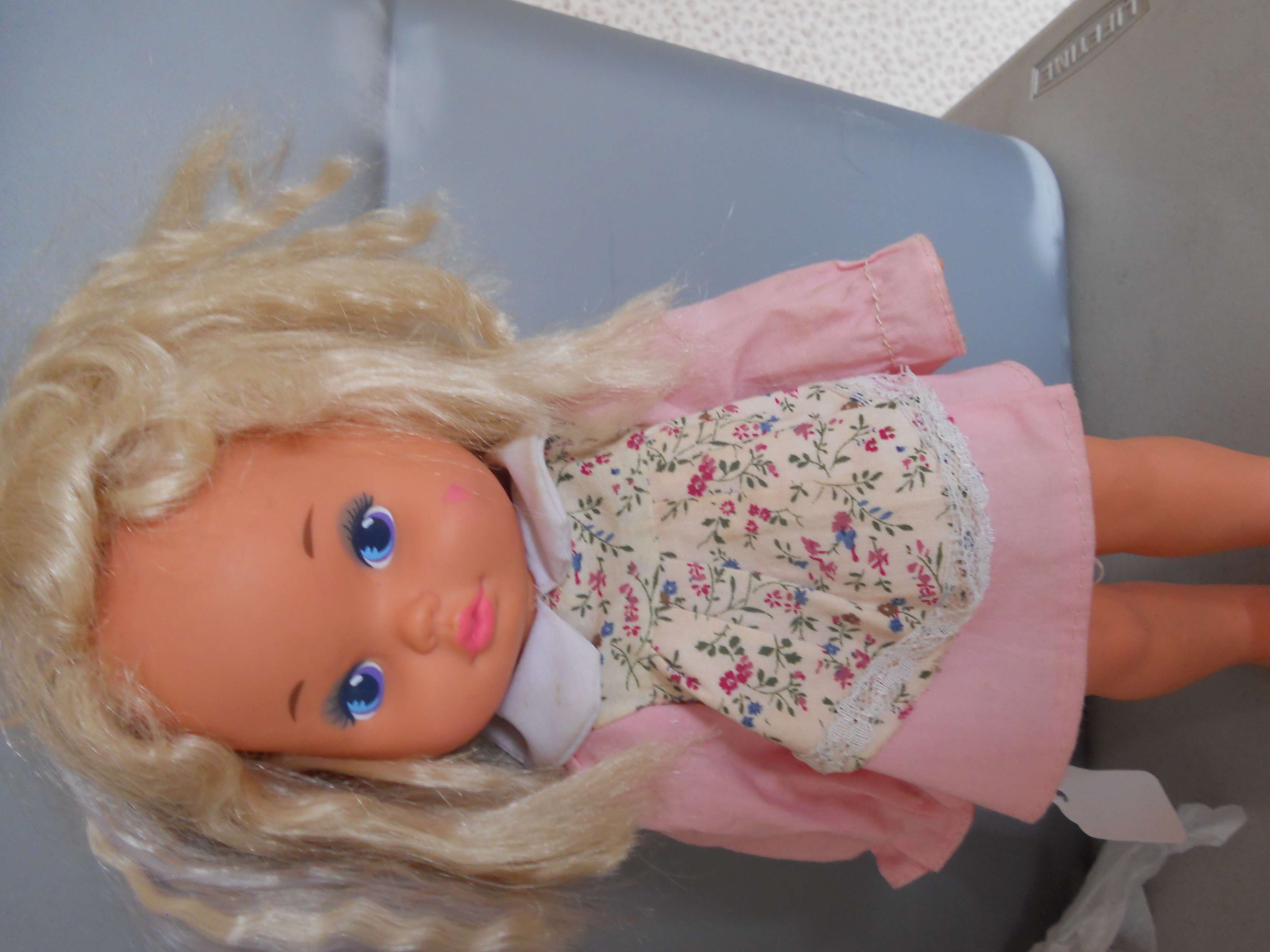 Mattel Doll 1988 Blonde 13 inch